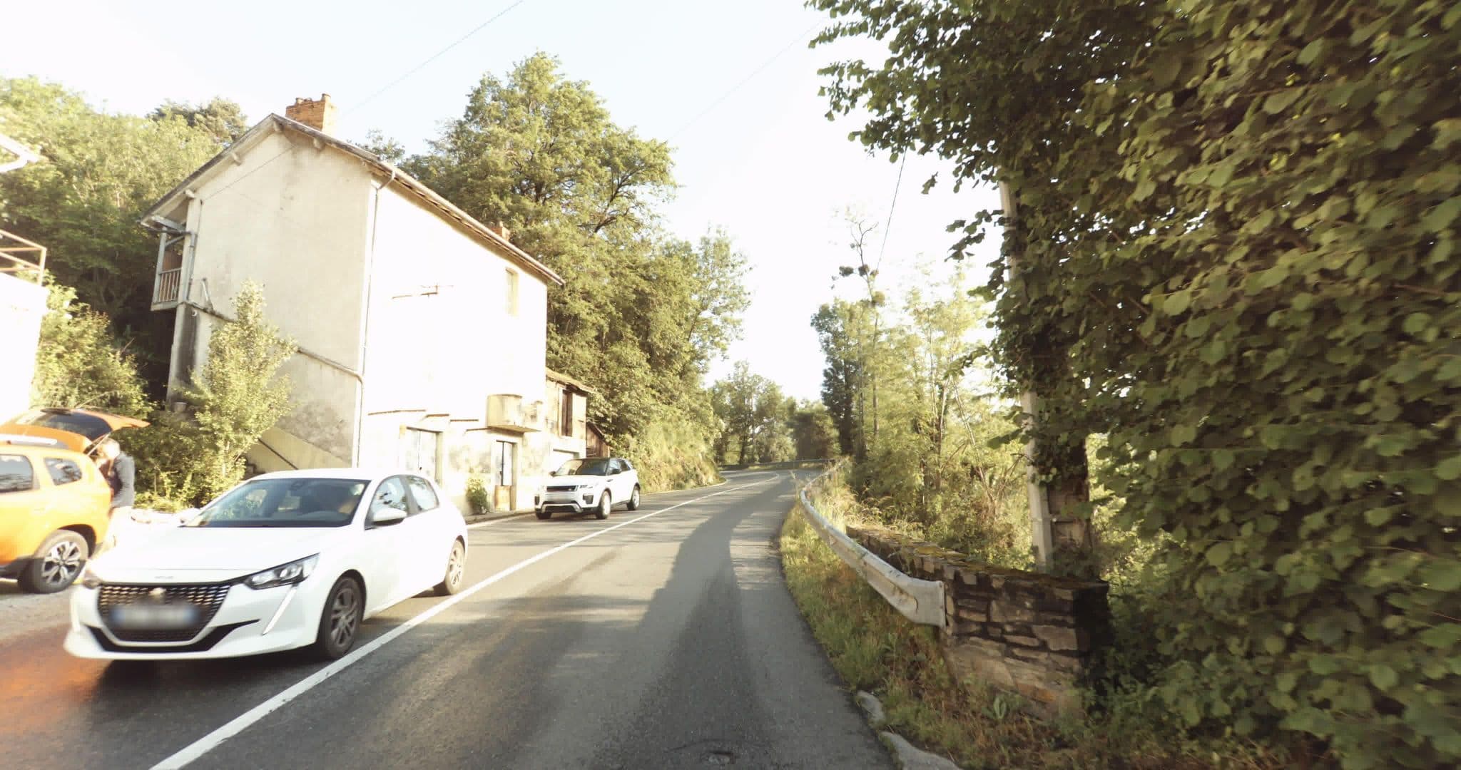 Street view near Libellule et Papillon, Decazeville — © sogefi (CC BY-SA · Mapillary)