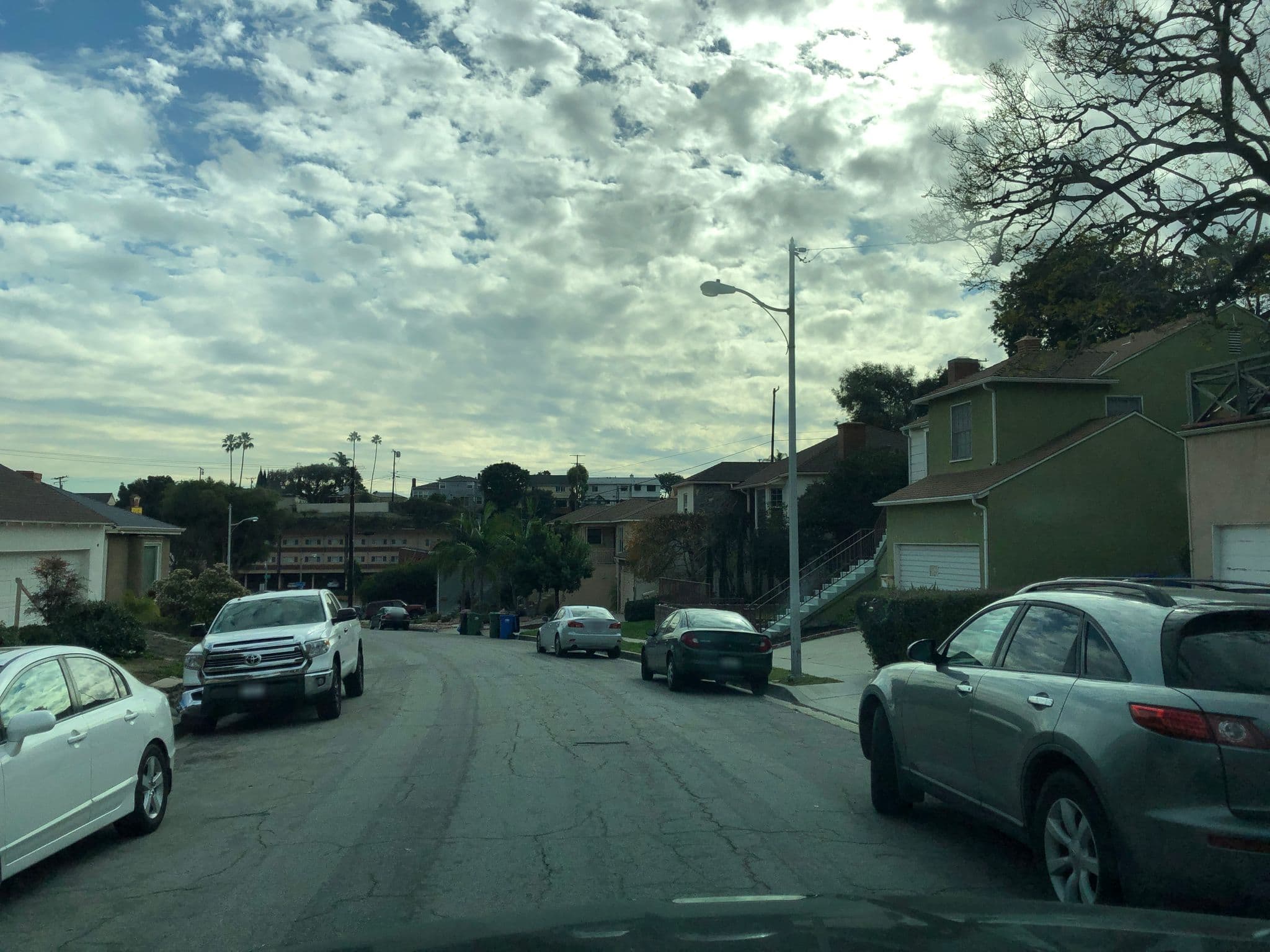 Street view near Bubbles N Thangs Relaxation, View Park-Windsor Hills — © cfwarren3 (CC BY-SA · Mapillary)