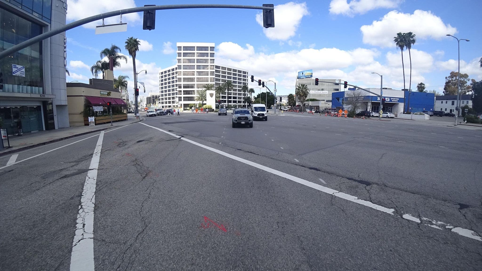 Street view near Vacation LA, Mid-City — © marker_geo (CC BY-SA · Mapillary)