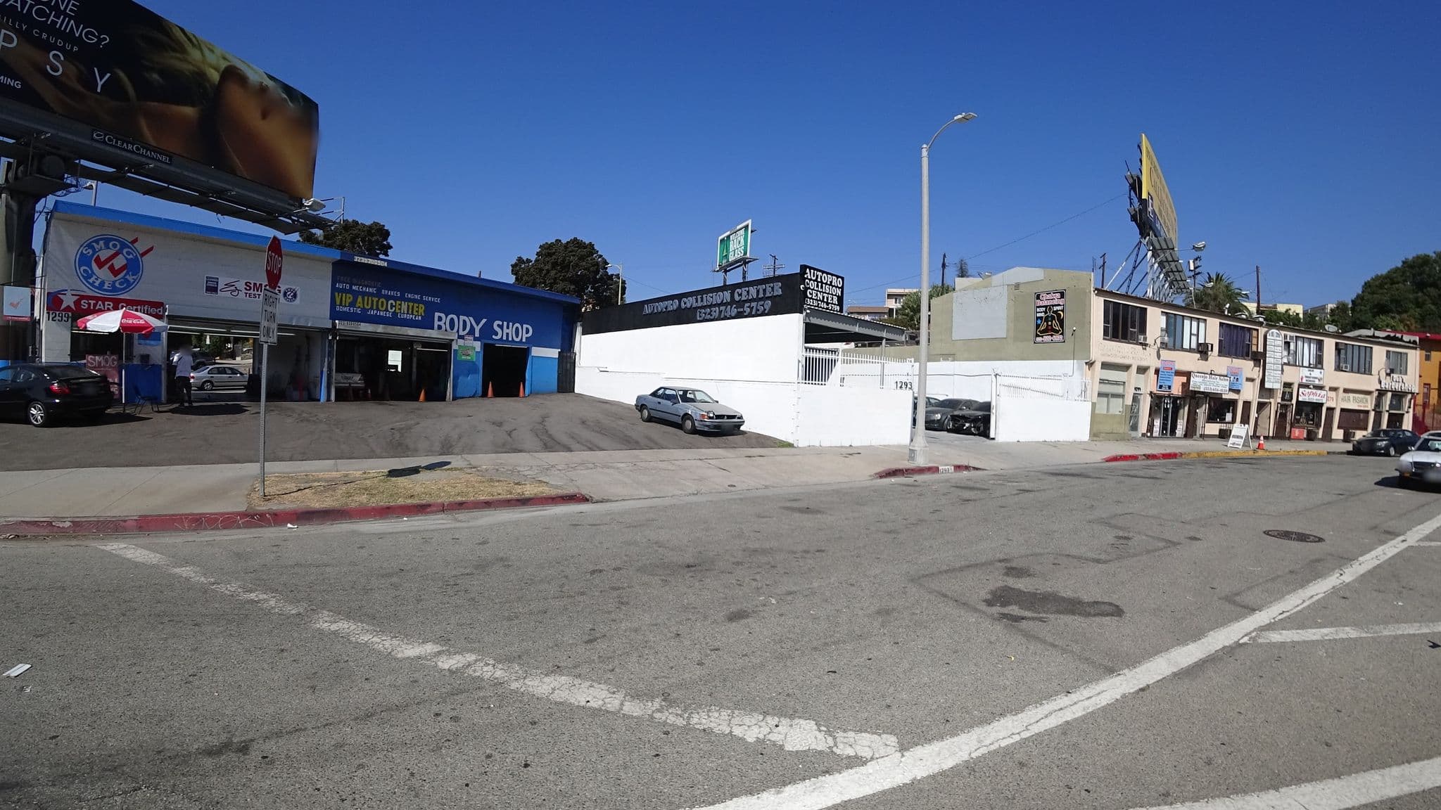 Street view near AirBnb, Mid-City — © mly_la (CC BY-SA · Mapillary)