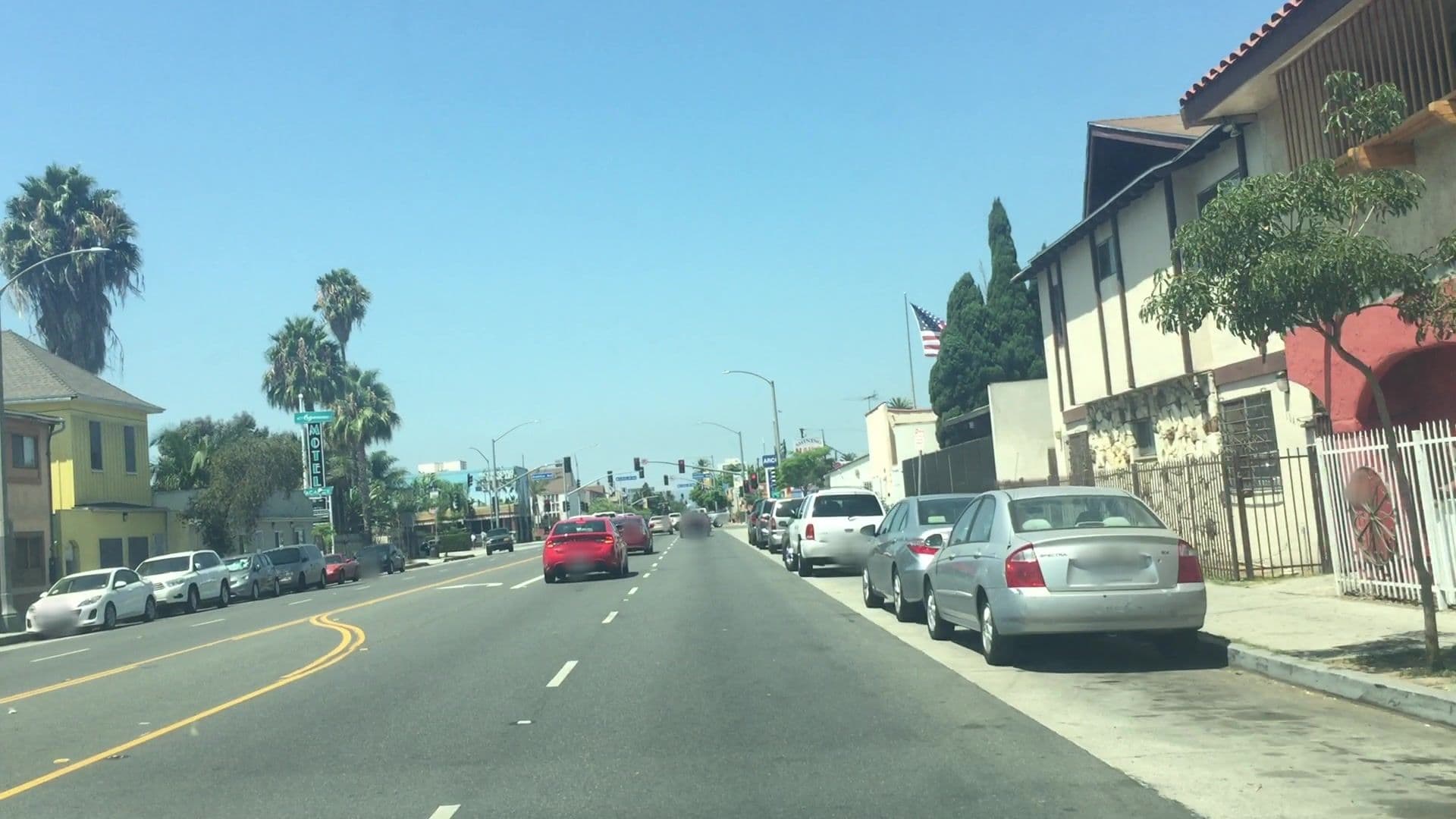 Street view near Long Beach Motel, Long Beach — © lvl5 (CC BY-SA · Mapillary)