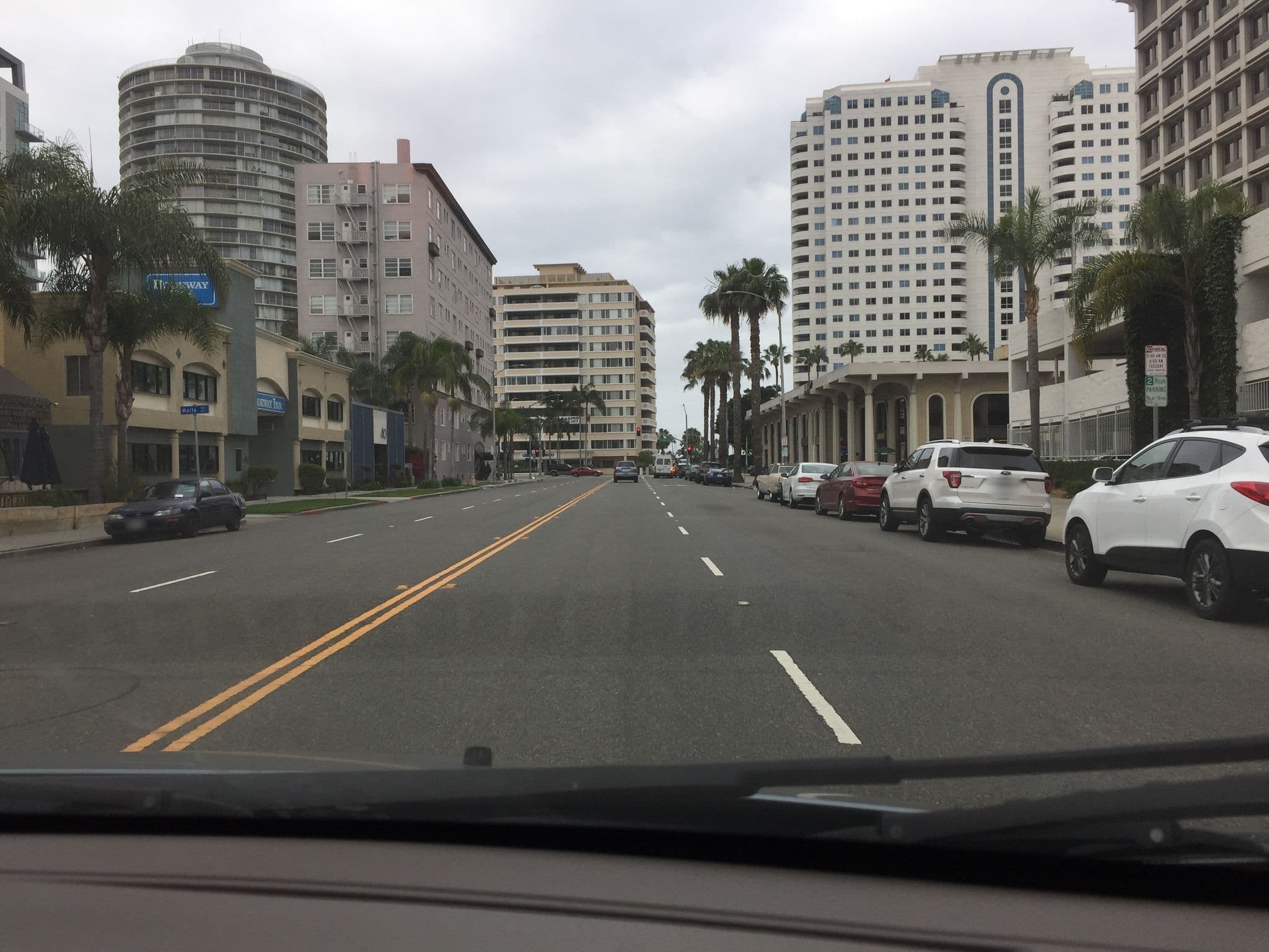 Street view near Inn At 50, Long Beach — © yellowracer (CC BY-SA · Mapillary)