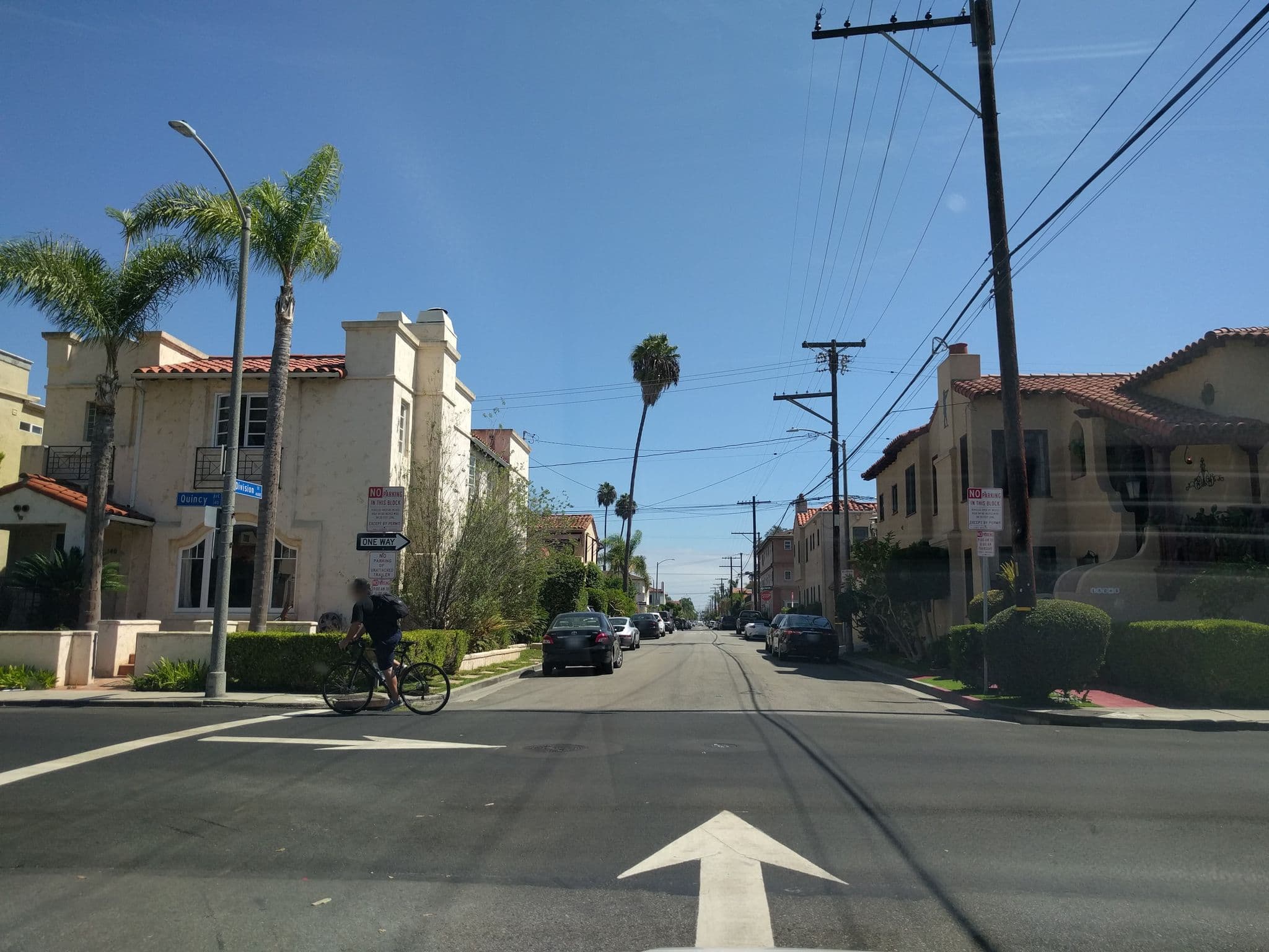 Street view near Vella de Trink, Seal Beach — © mly_lax03 (CC BY-SA · Mapillary)