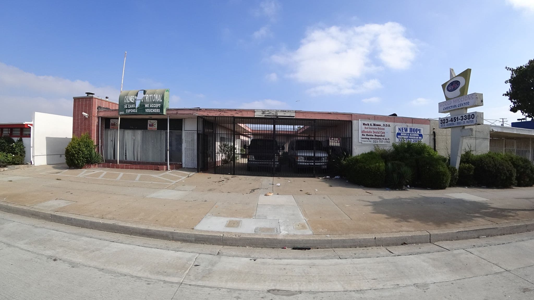 Street view near House Of Love, West Athens — © mly_la (CC BY-SA · Mapillary)