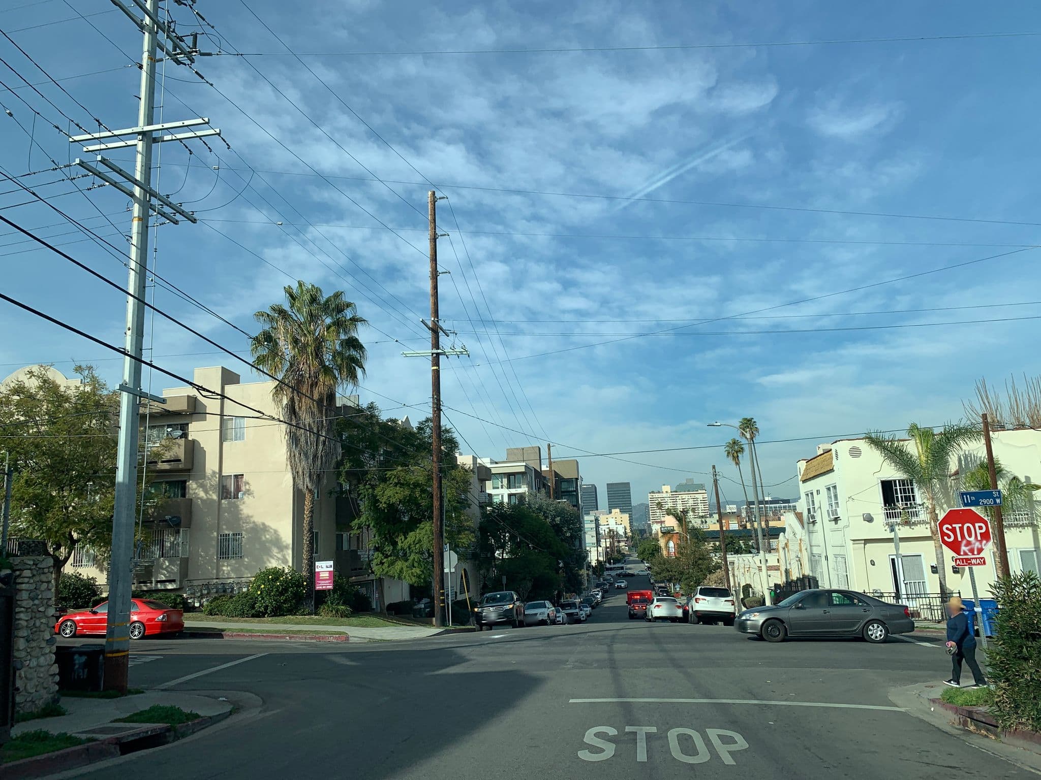Street view near California Castle, Koreatown — © turne514 (CC BY-SA · Mapillary)