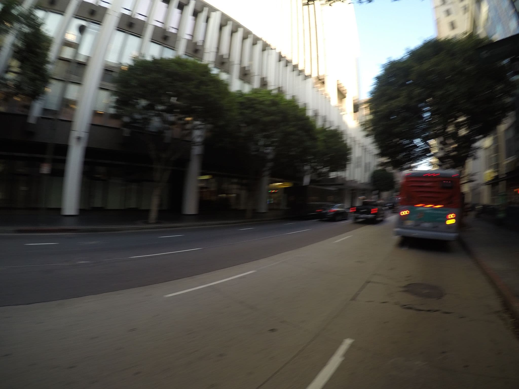 Street view near Best Western District 6 Convention, Los Angeles — © chrisbeddow (CC BY-SA · Mapillary)