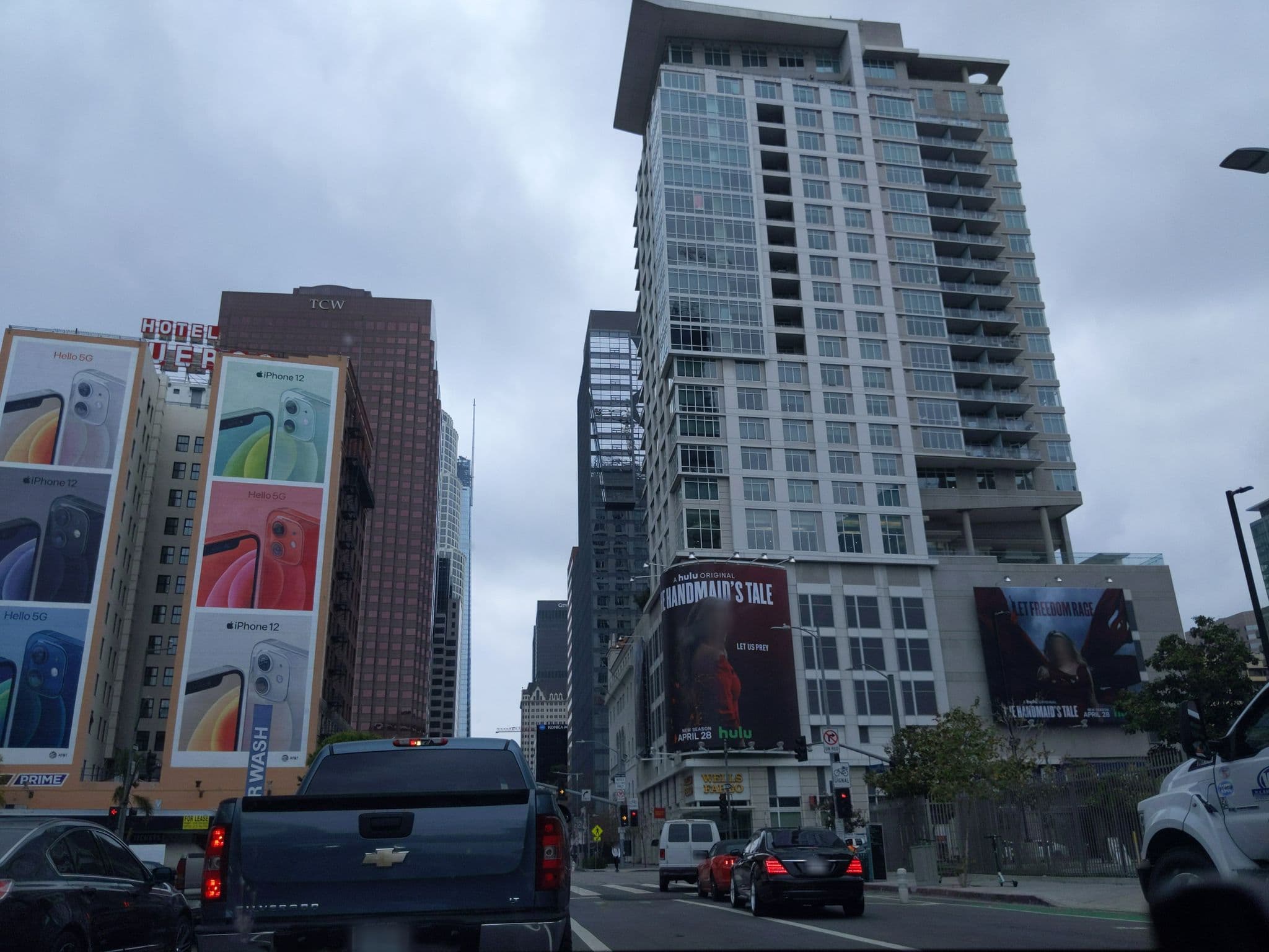 Street view near Luxe City Center Hotel, Los Angeles — © jasonhphung (CC BY-SA · Mapillary)