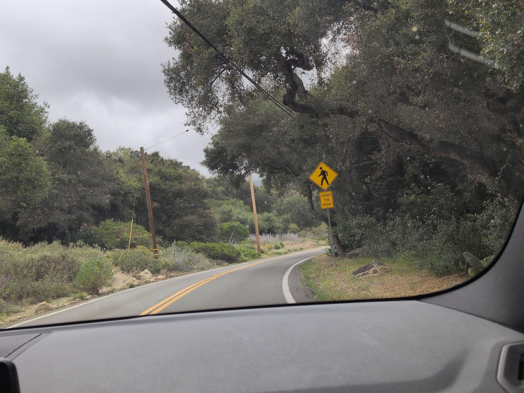 Street view near Whale House, Mission Canyon — © nenam1607 (CC BY-SA · Mapillary)