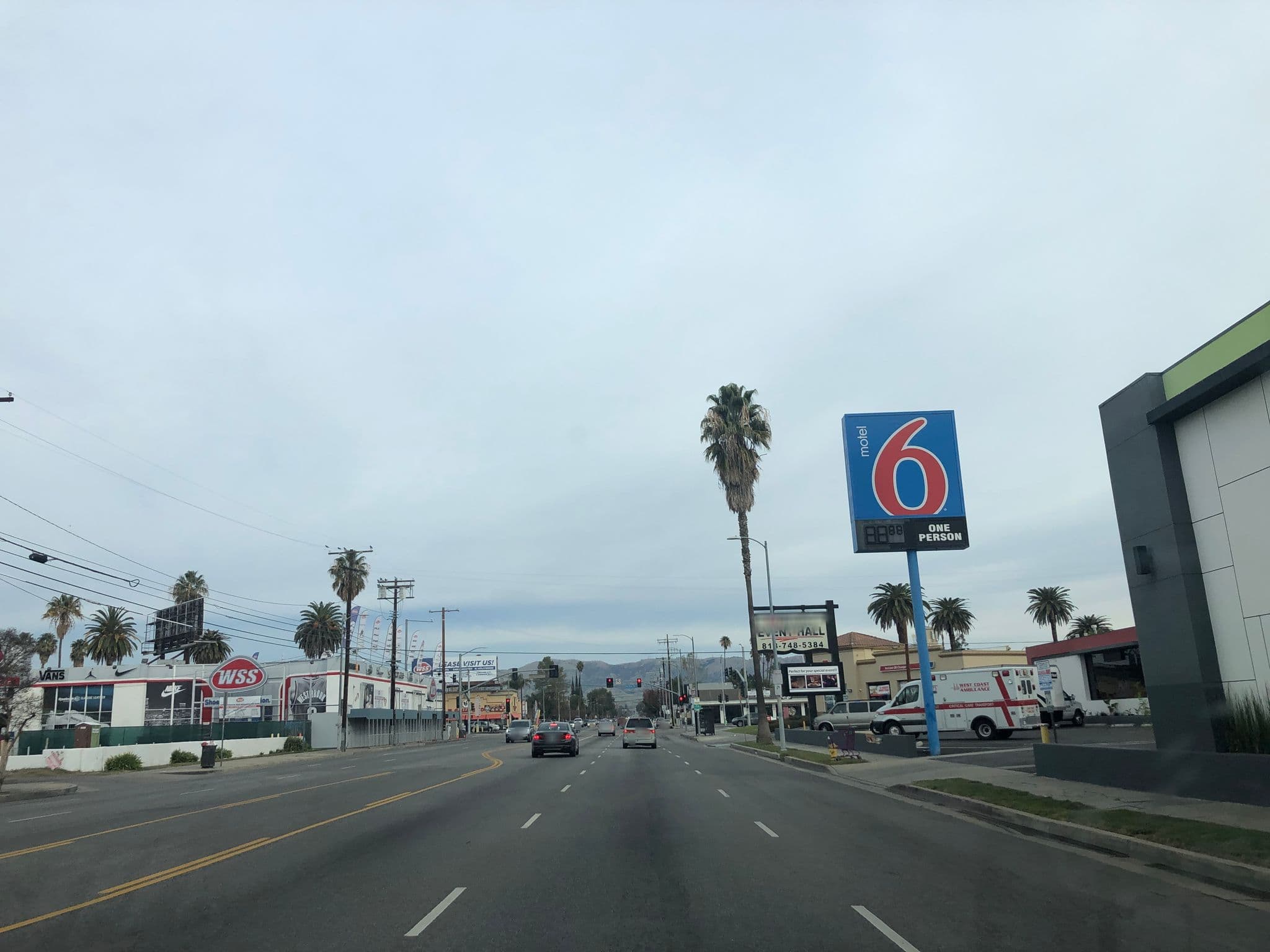 Street view near Ramada Limited Hotel, Canoga Park — © ericaschecter (CC BY-SA · Mapillary)