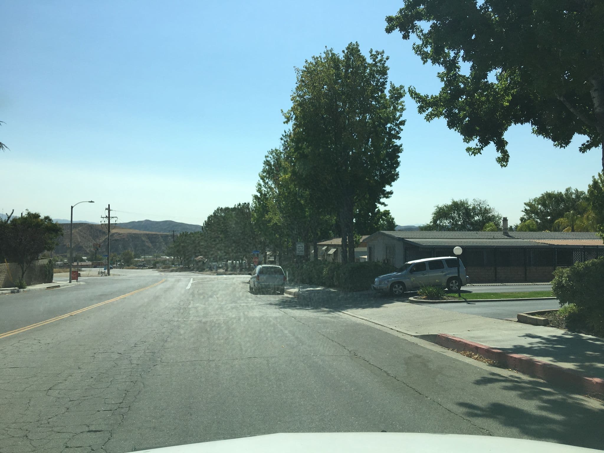 Street view near Best Value Magic Mountain Inn Castaic, Castaic — © longden (CC BY-SA · Mapillary)