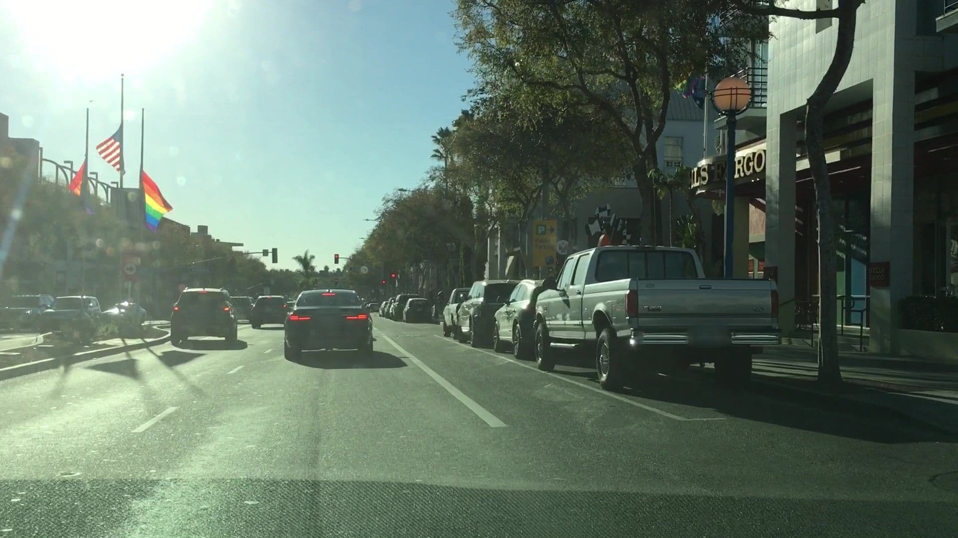 Street view near The Ramada Business Center, Beverly Hills — © lvl5 (CC BY-SA · Mapillary)