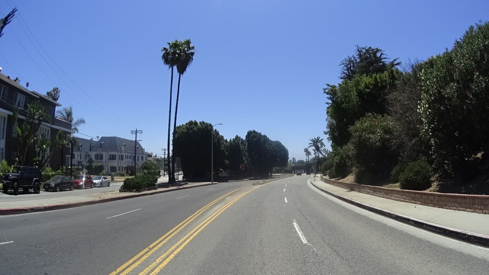 Street view near The Secret Garden Bed and Breakfast, Hollywood — © mly_la (CC BY-SA · Mapillary)