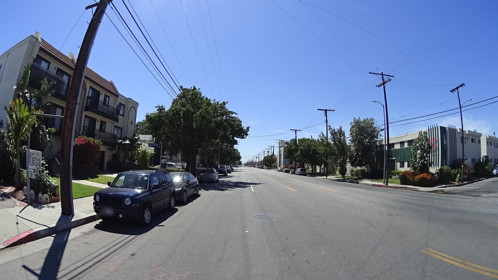 Street view near Presidential Suite @ El Bano de Coco: Spa Resort and Casino, Valley Glen — © mly_la (CC BY-SA · Mapillary)