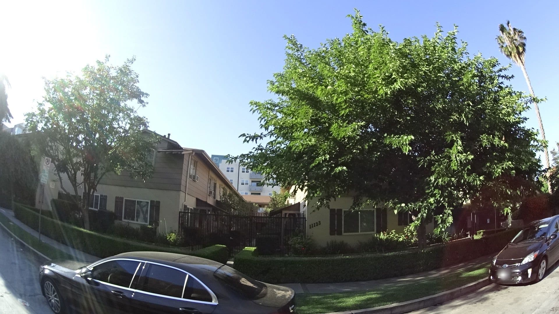 Street view near Hesby Cottages, North Hollywood — © mly_la (CC BY-SA · Mapillary)