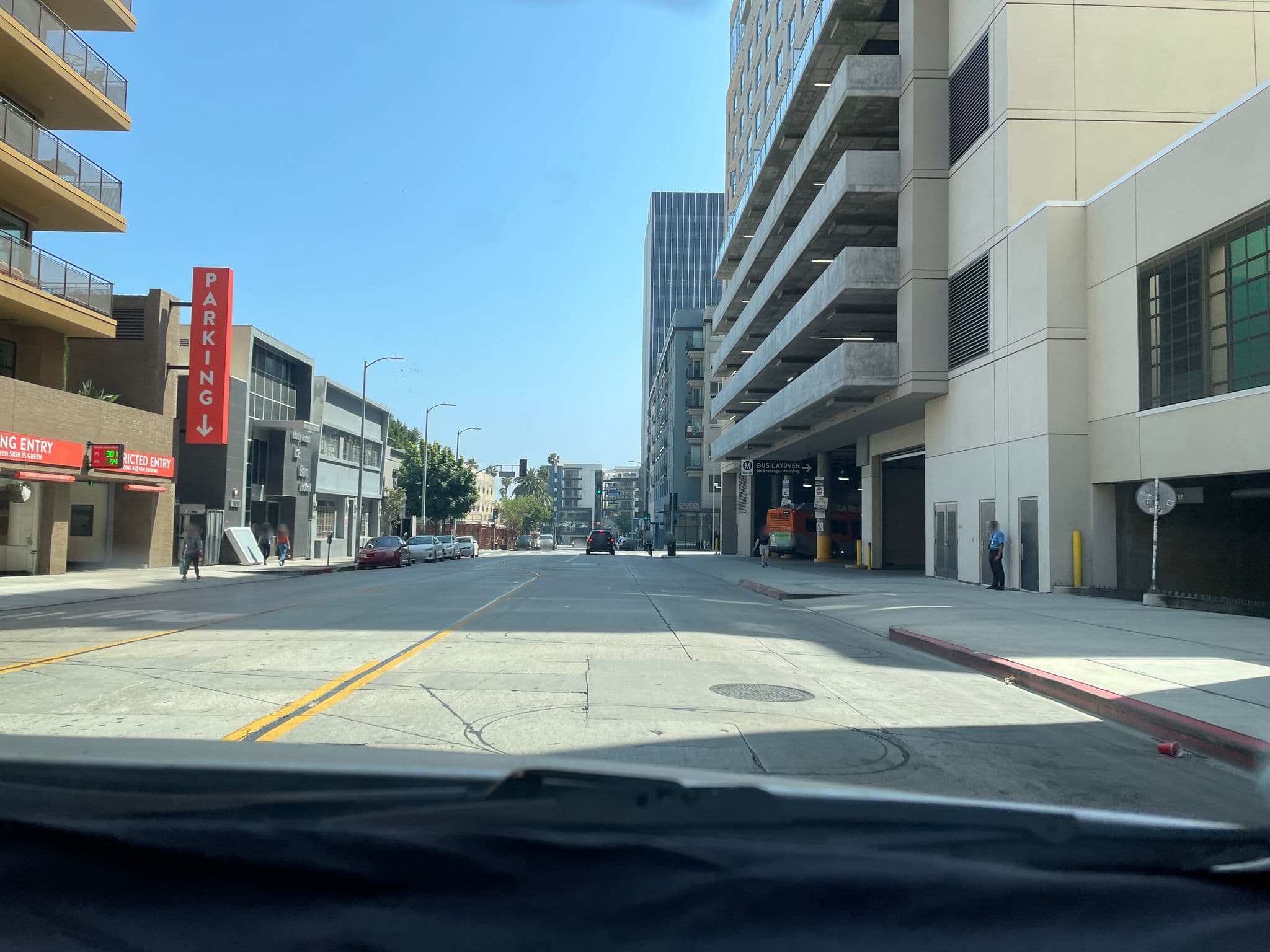 Street view near Rooftop Pool at The W, Hollywood — © etunell (CC BY-SA · Mapillary)