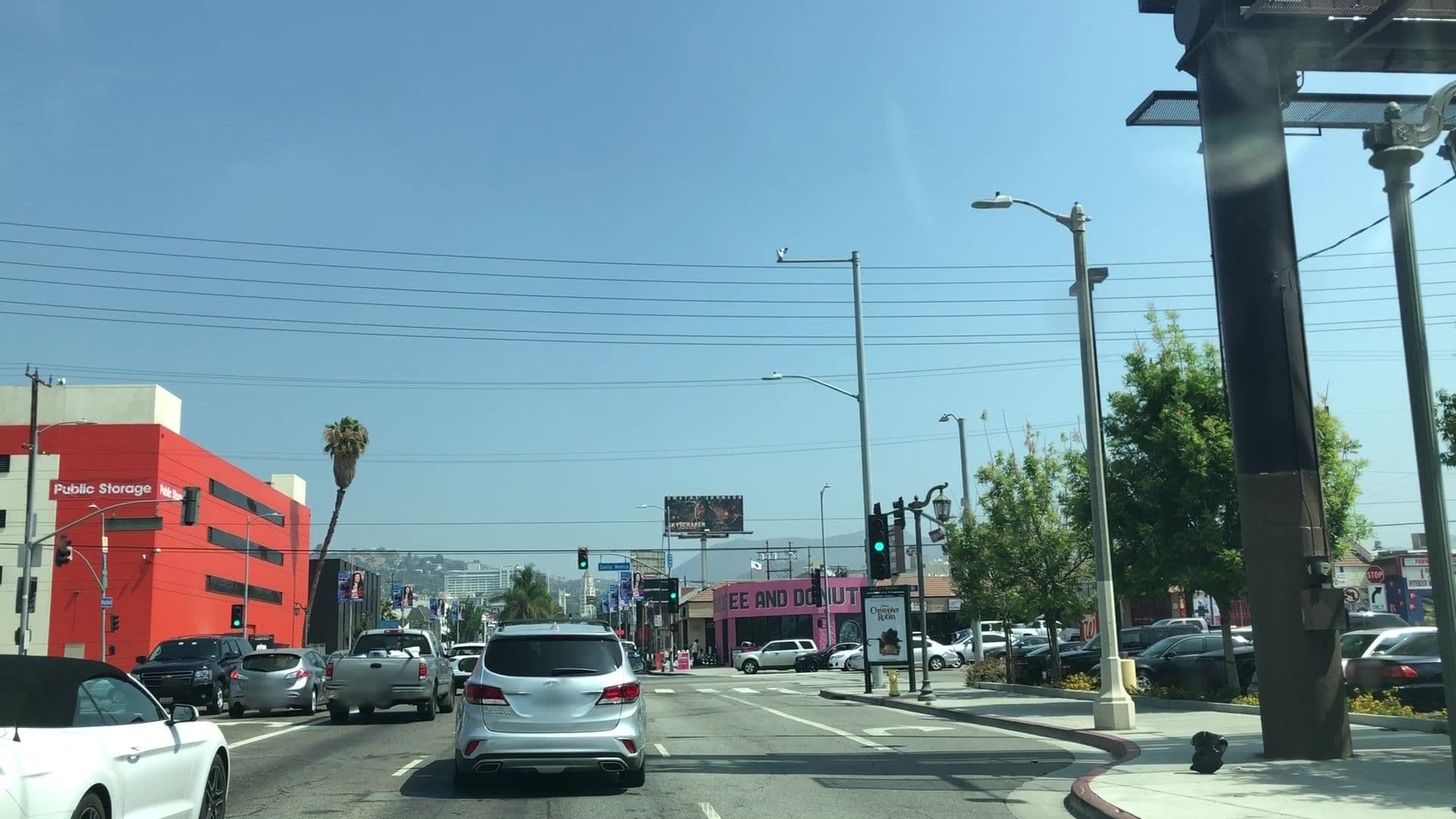 Street view near D Pet Hotels, Hollywood — © lvl5 (CC BY-SA · Mapillary)