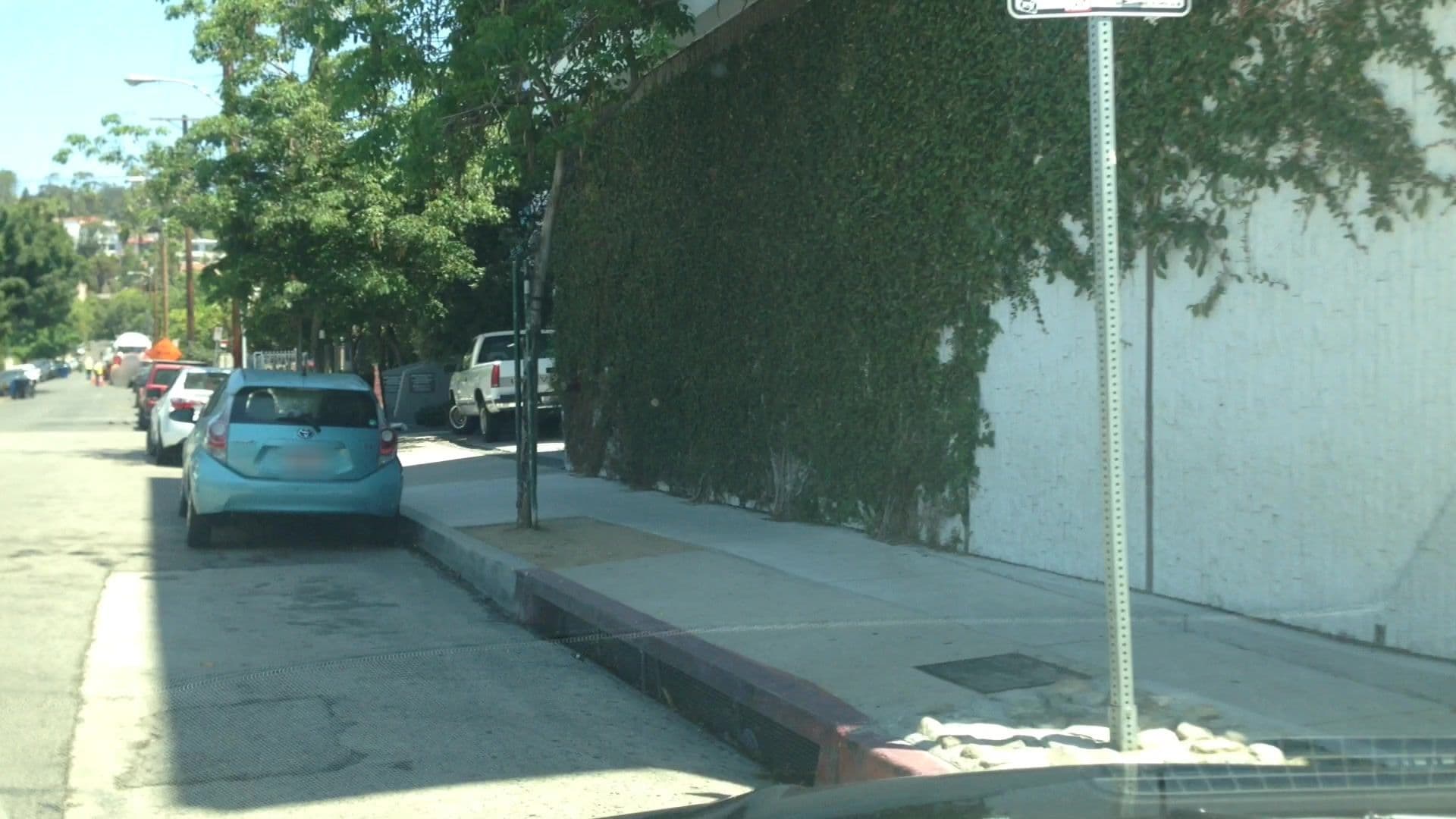 Street view near The Adler Hollywood Hotel, Hollywood — © lvl5 (CC BY-SA · Mapillary)