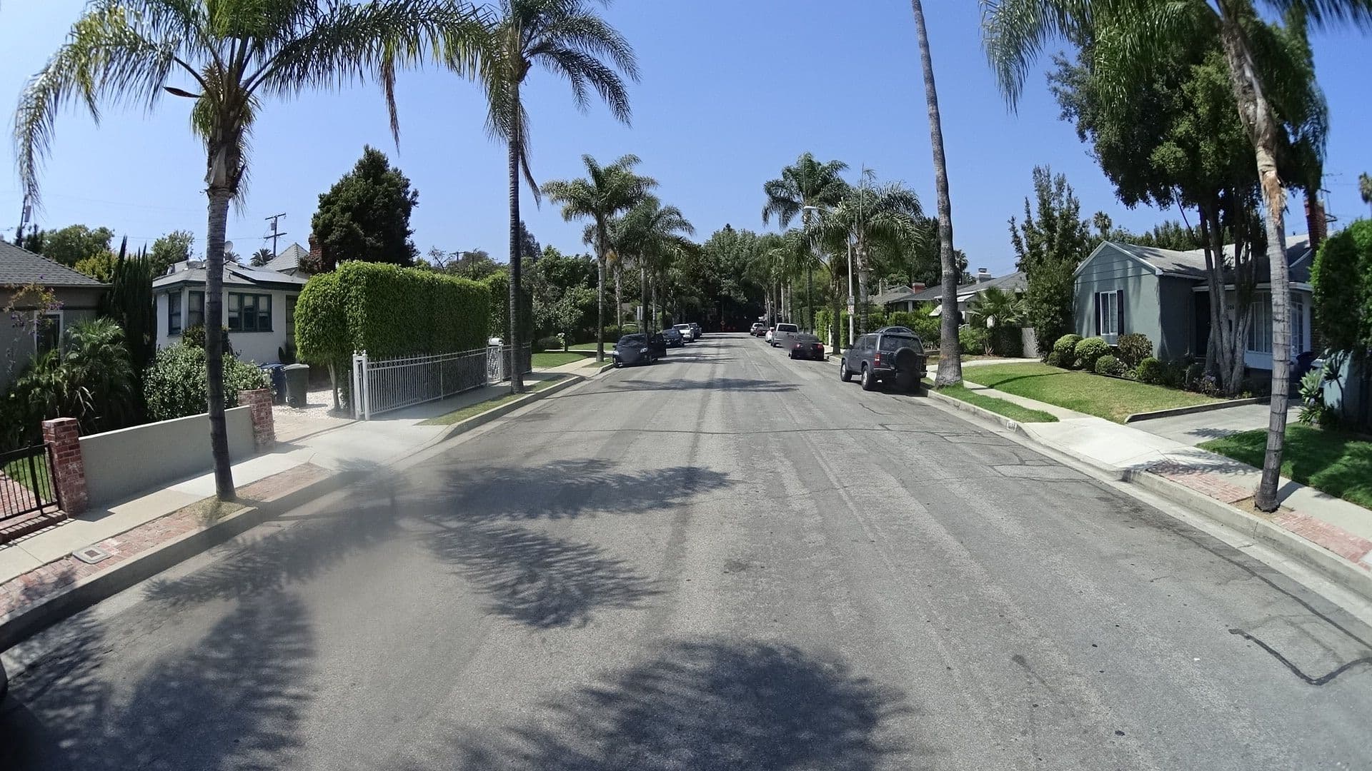 Street view near Motage Hotel, Hollywood — © mly_la (CC BY-SA · Mapillary)