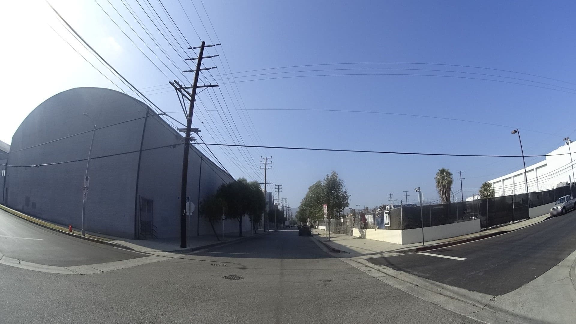Street view near Hampton Inn & Suites, Larchmont — © mly_la (CC BY-SA · Mapillary)
