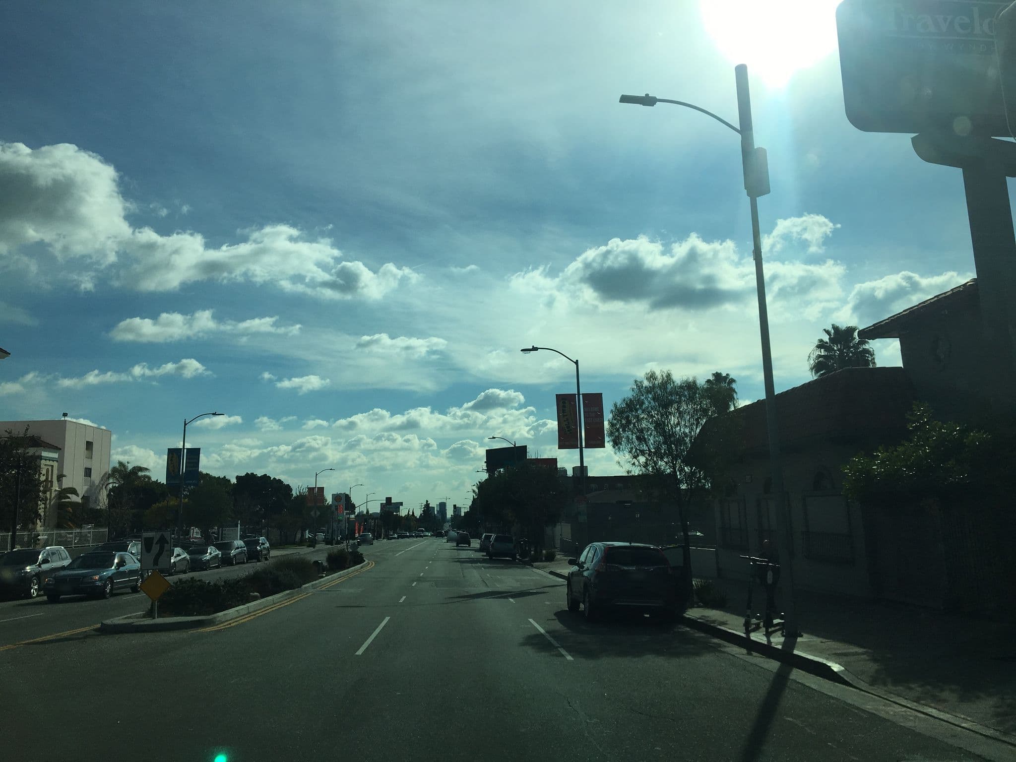 Street view near Travelodge by Wyndham, Silver Lake — © cfwarren3 (CC BY-SA · Mapillary)