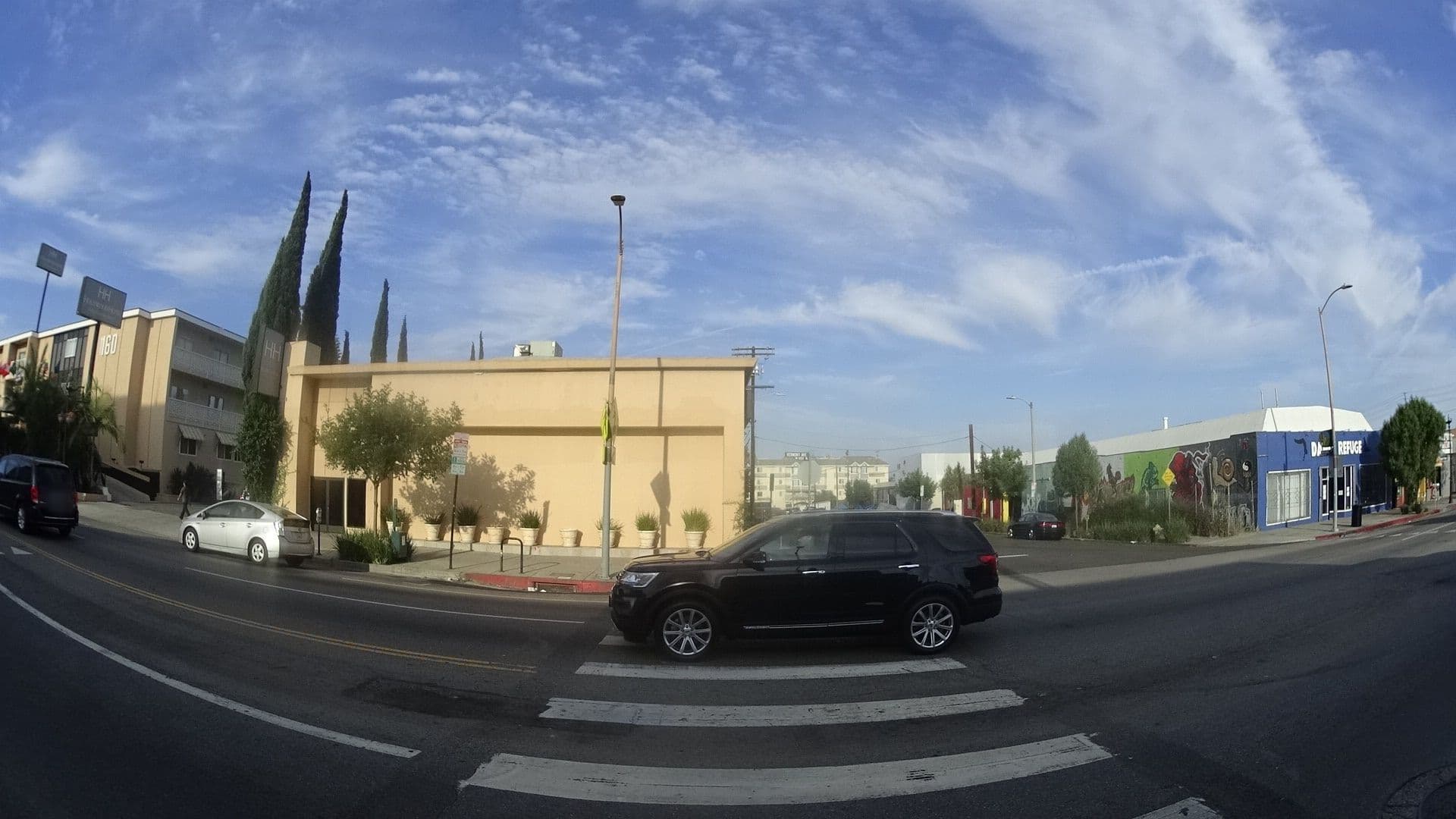 Street view near Hollywood Hotel Valentino's Cafe - Breakfast Buffet, Silver Lake — © mly_la (CC BY-SA · Mapillary)