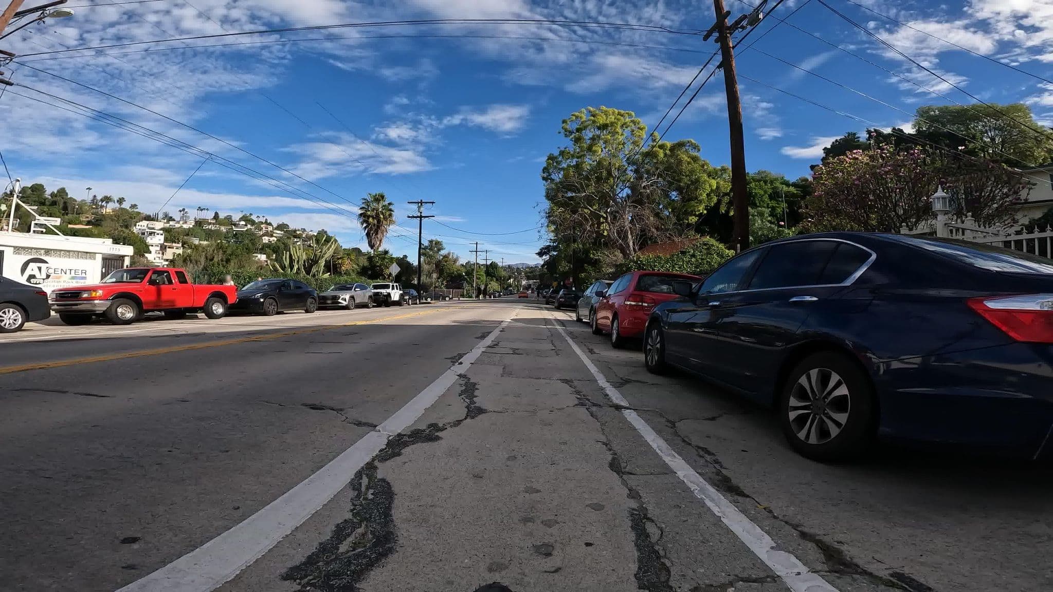 Street view near the cape cod lower, Silver Lake — © Falkons (CC BY-SA · Mapillary)