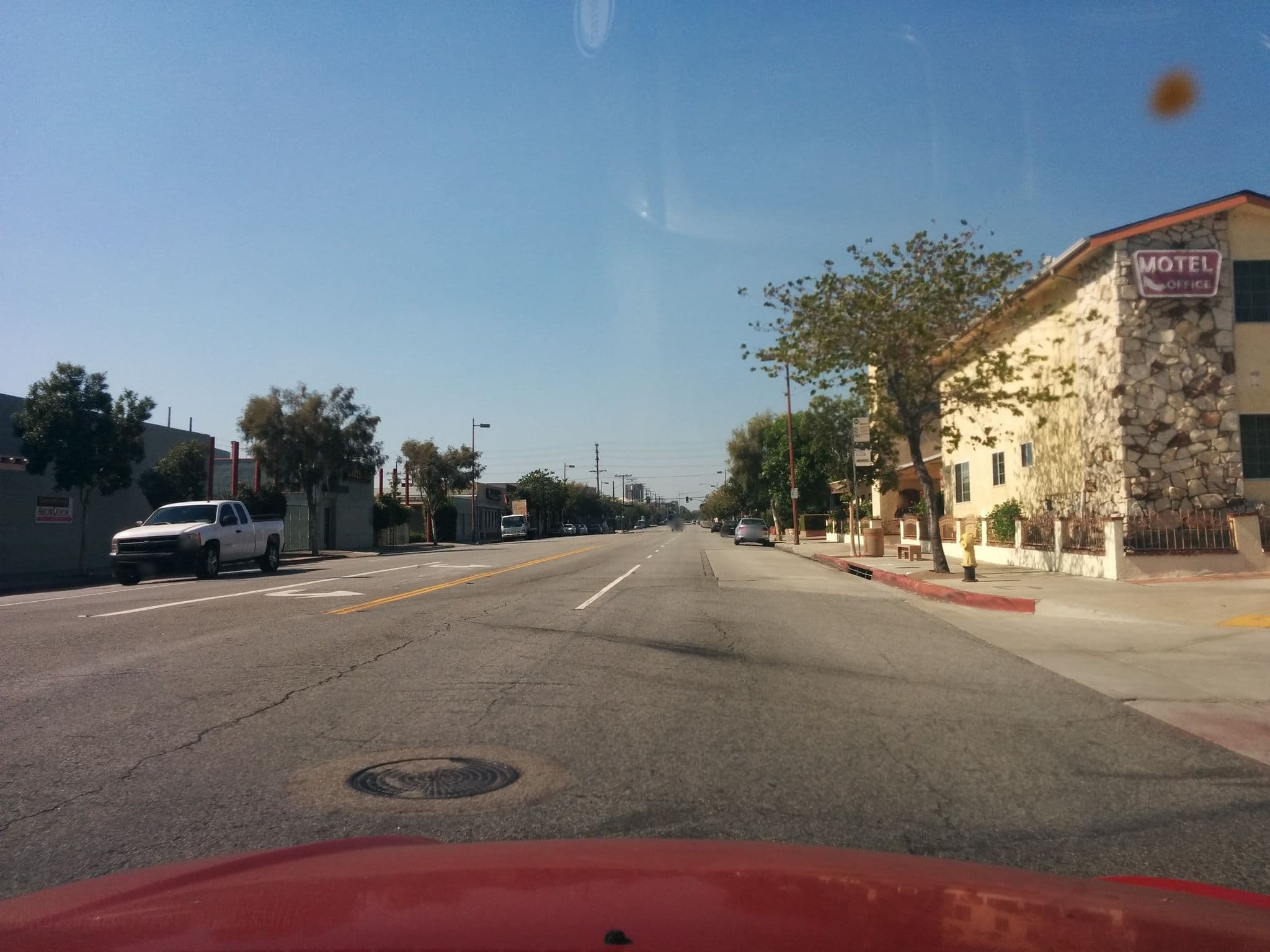 Street view near Glen Capri, Burbank — © omaru (CC BY-SA · Mapillary)