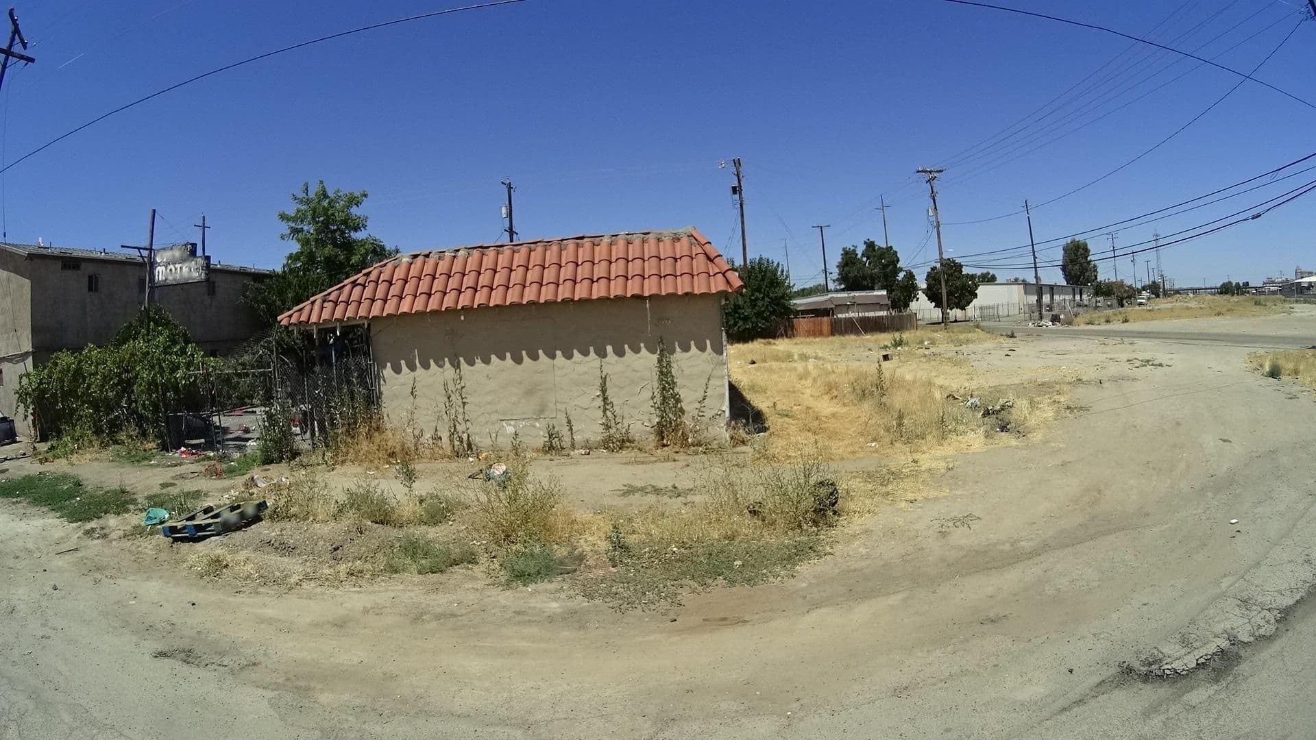 Street view near City Motel, Fresno — © marker_geo (CC BY-SA · Mapillary)