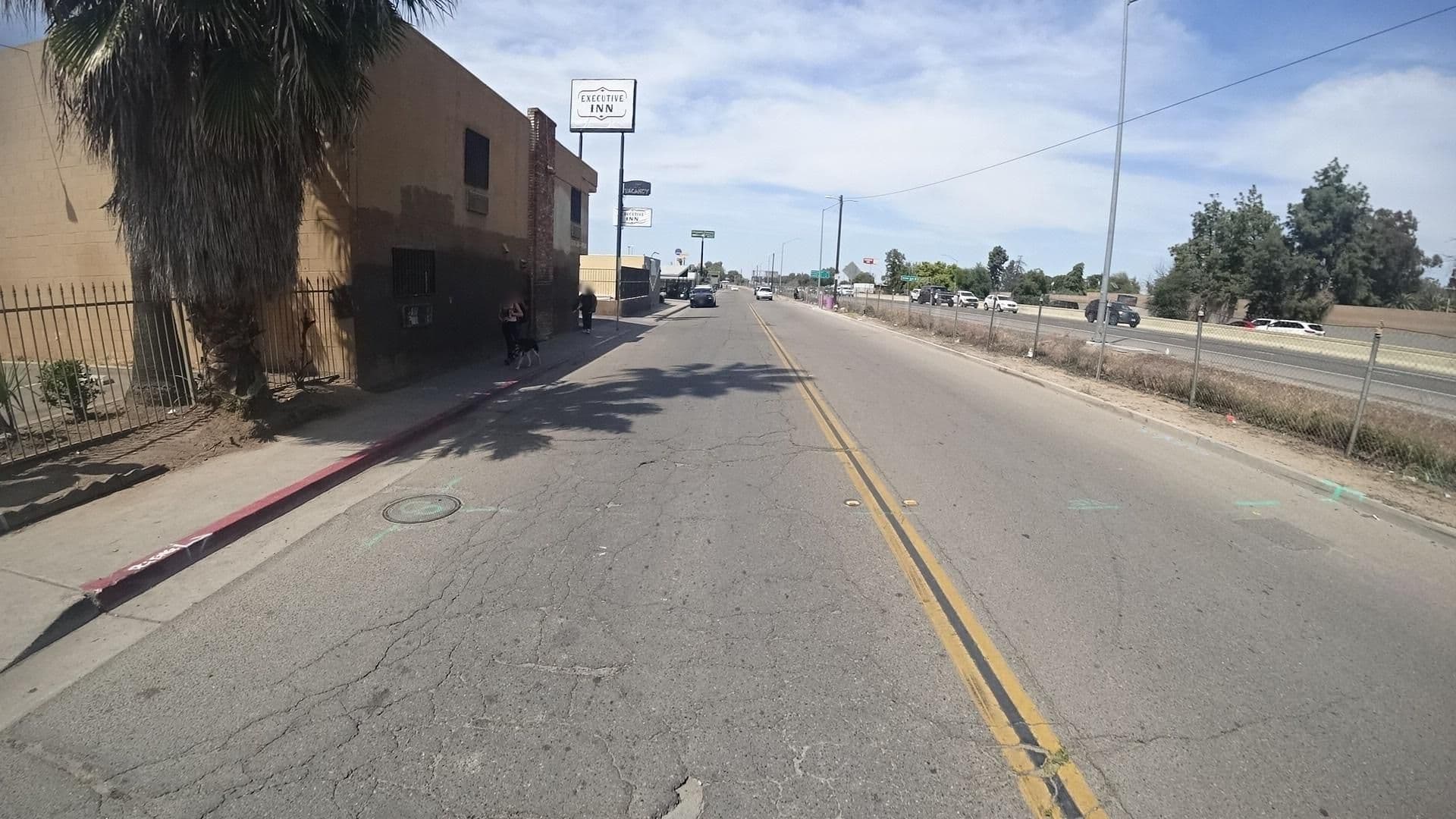 Street view near Palace Inn, Fresno — © marker_geo (CC BY-SA · Mapillary)