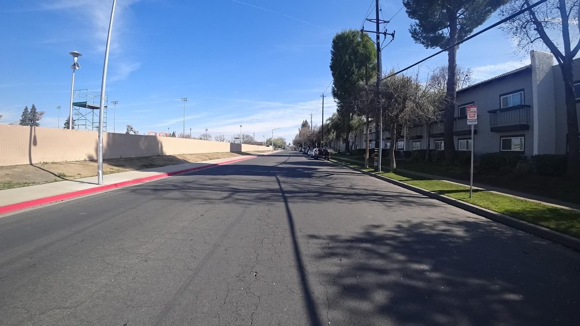 Street view near Casa de Aub, Old Fig Garden — © marker_geo (CC BY-SA · Mapillary)