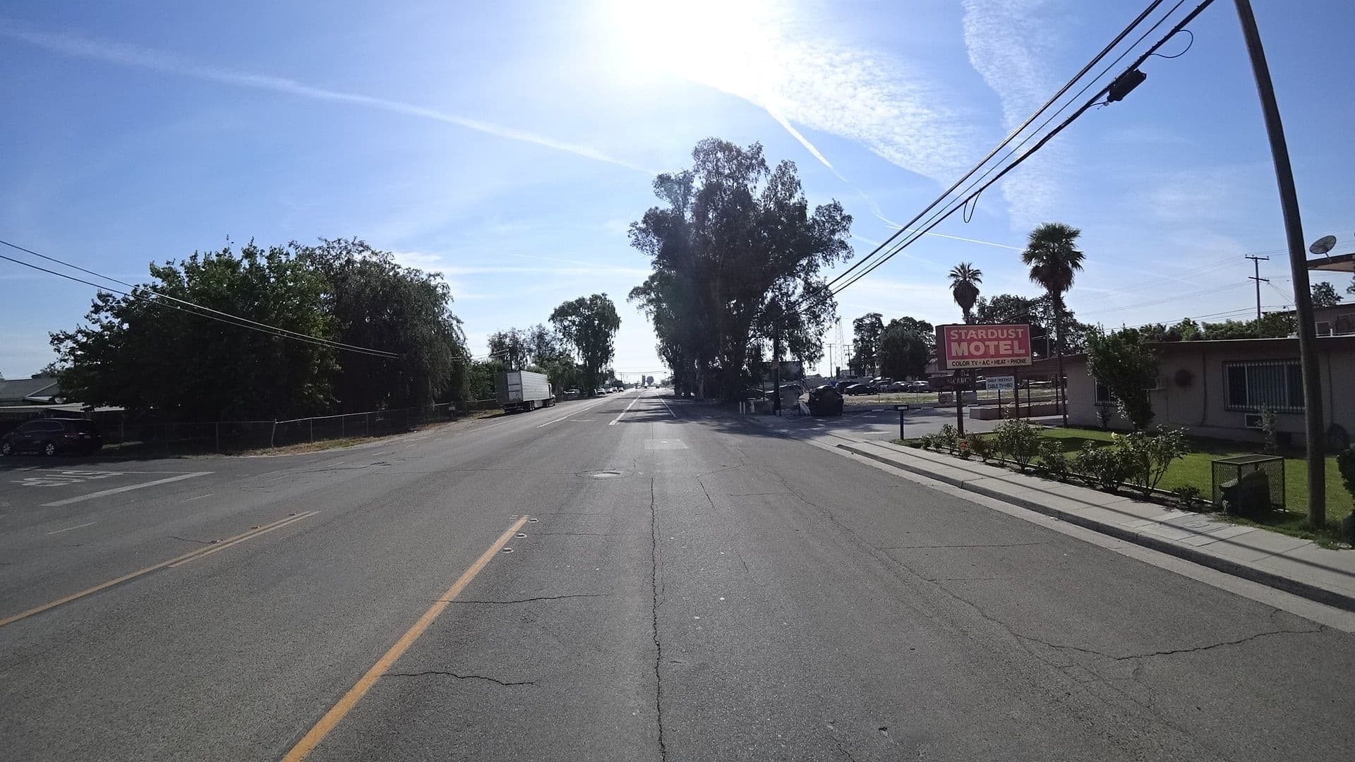 Street view near Stardust Motel, Hanford — © marker_geo (CC BY-SA · Mapillary)