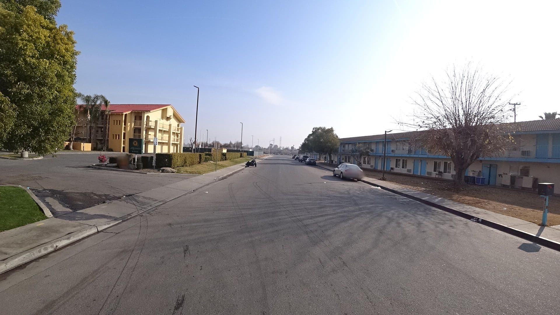 Street view near E-z 8 Motel, Bakersfield — © marker_geo (CC BY-SA · Mapillary)