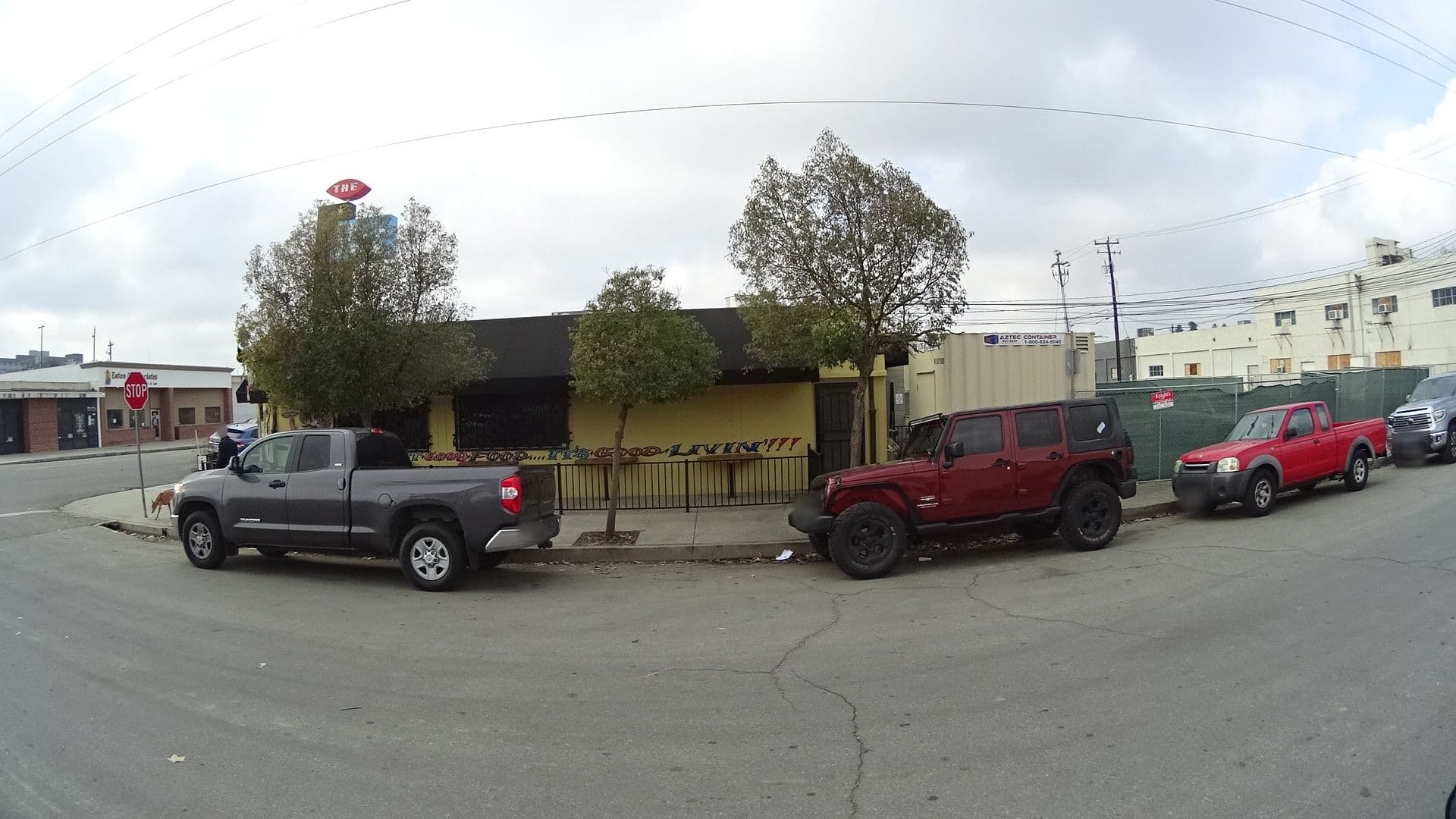 Street view near Salon D, Bakersfield — © marker_geo (CC BY-SA · Mapillary)