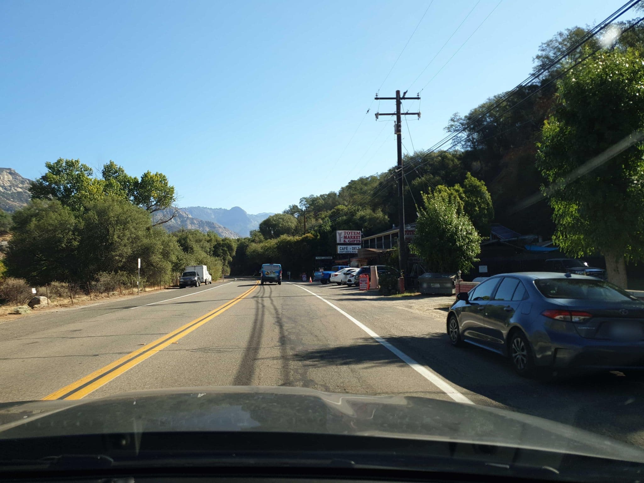 Street view near The River Inn & Cabins, Woodlake — © yannakis (CC BY-SA · Mapillary)