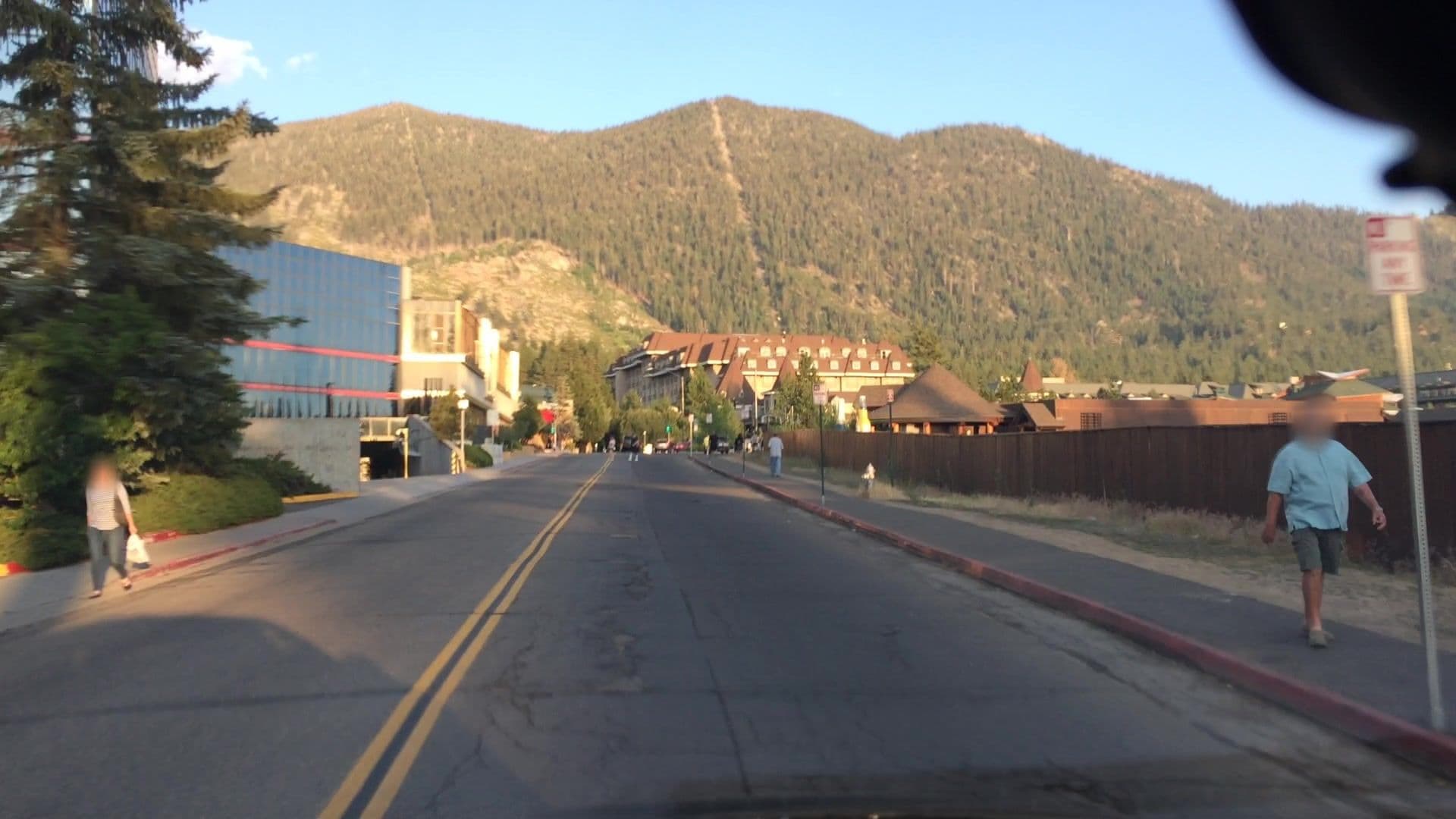 Street view near Harvey's Rooftop Pool, Kingsbury — © lvl5 (CC BY-SA · Mapillary)