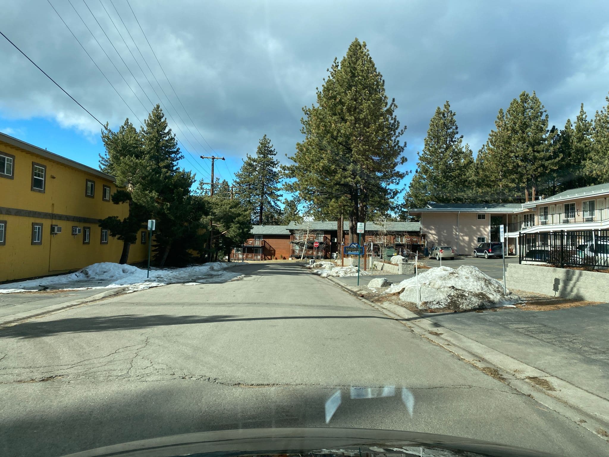 Street view near Blue Lake Inn Hotel, Kingsbury — © brian7760 (CC BY-SA · Mapillary)