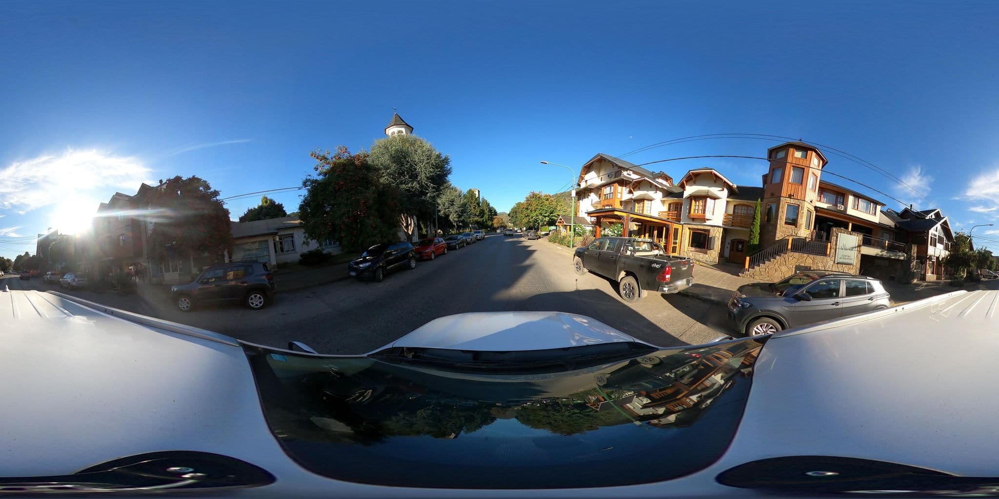 Street view near Le Ville Hotel, San Martín de los Andes