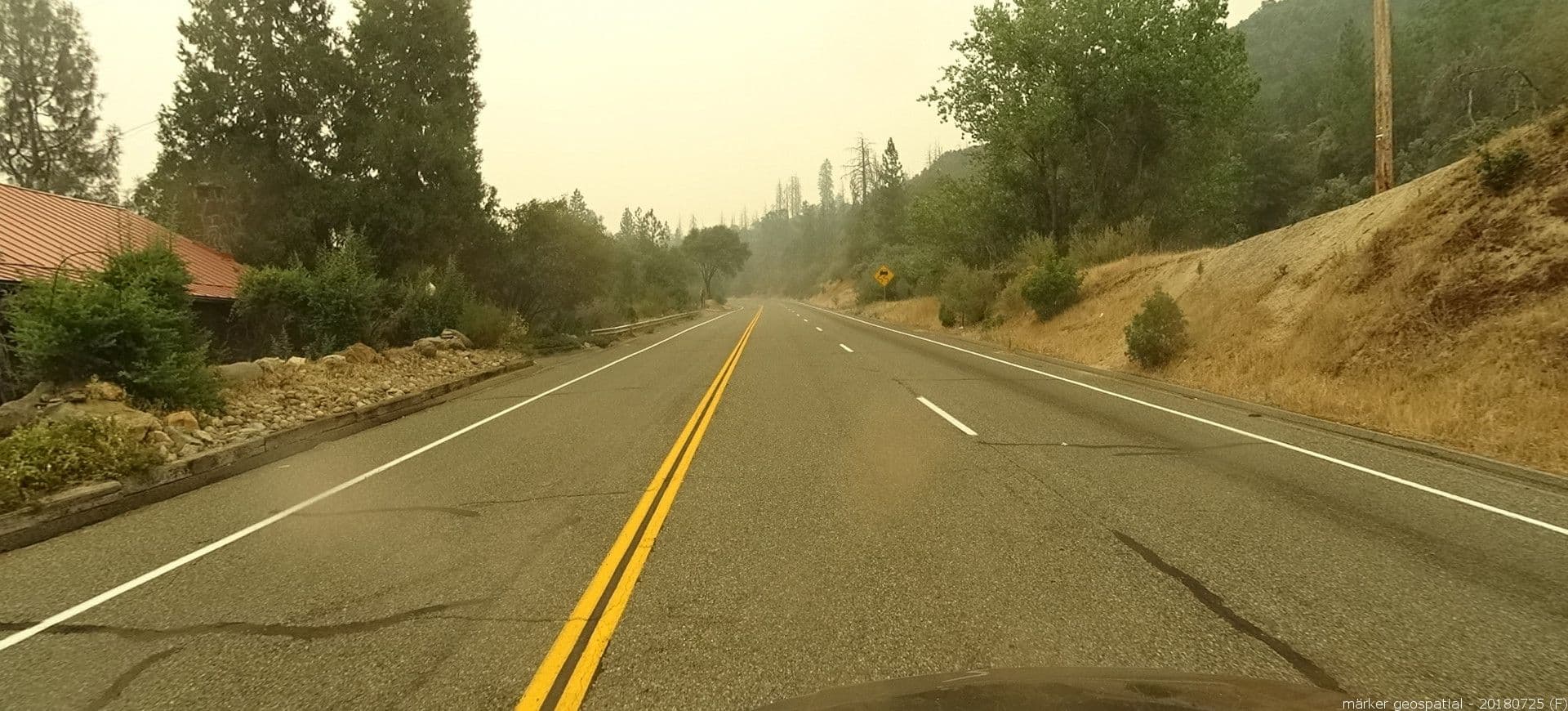 Street view near Pine Rose Inn, Ahwahnee — © marker_geo (CC BY-SA · Mapillary)