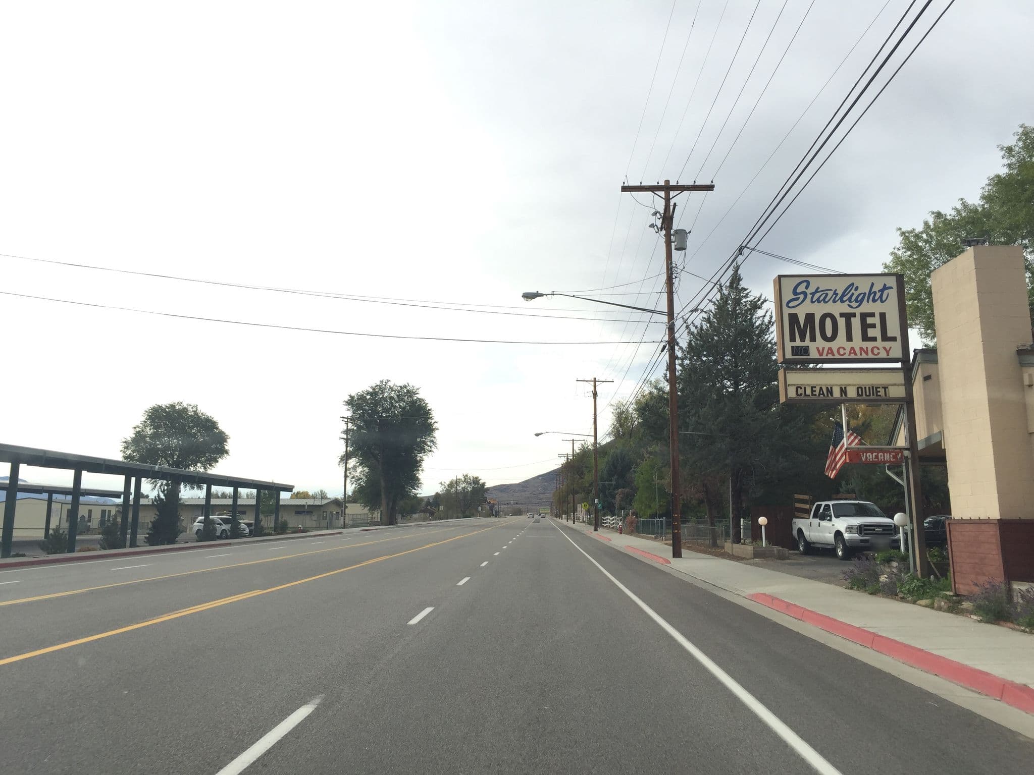 Street view near Big Pine Resort Cottages, Big Pine — © jrhutson (CC BY-SA · Mapillary)