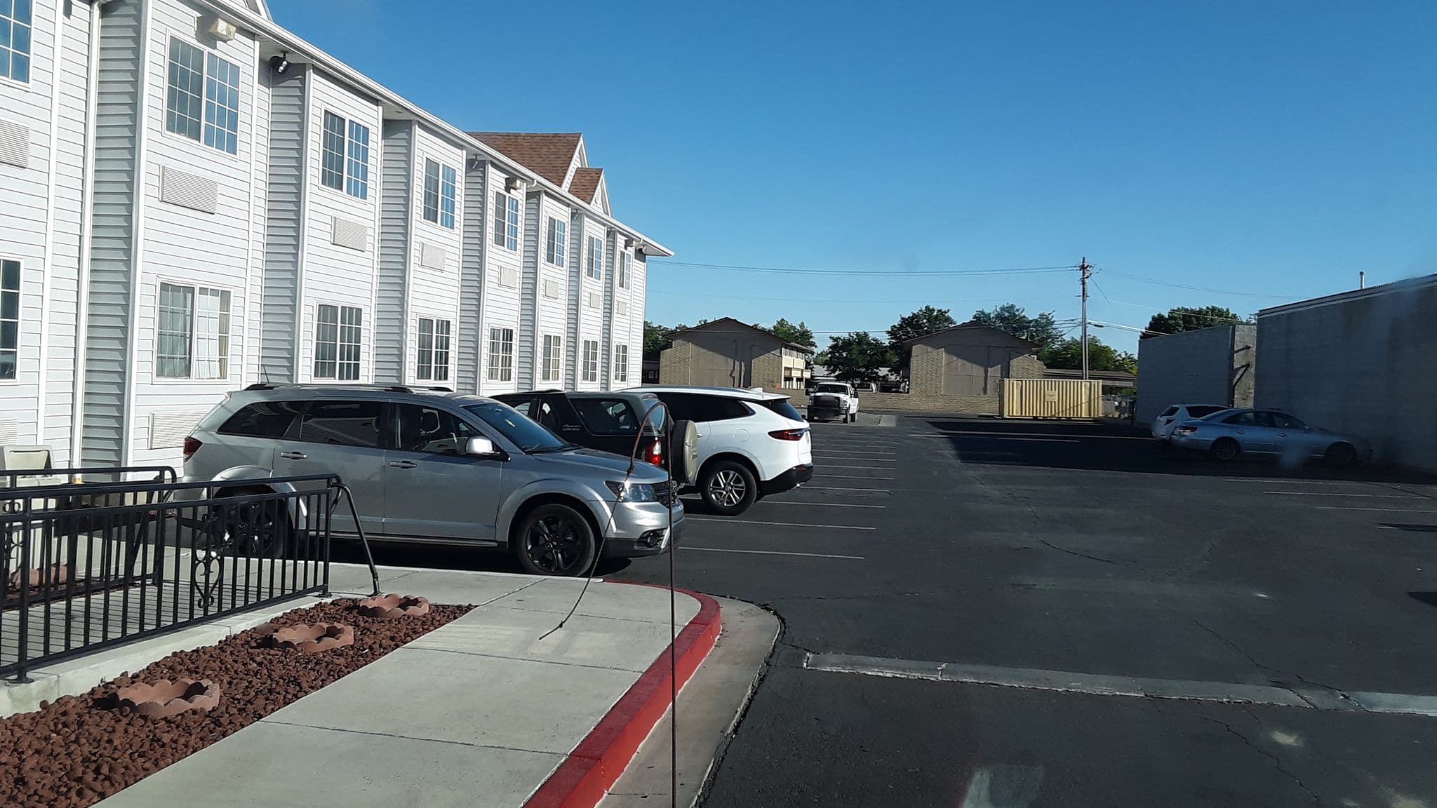 Street view near Rodeway Inn & Suites, Fallon — © jbthemilker (CC BY-SA · Mapillary)
