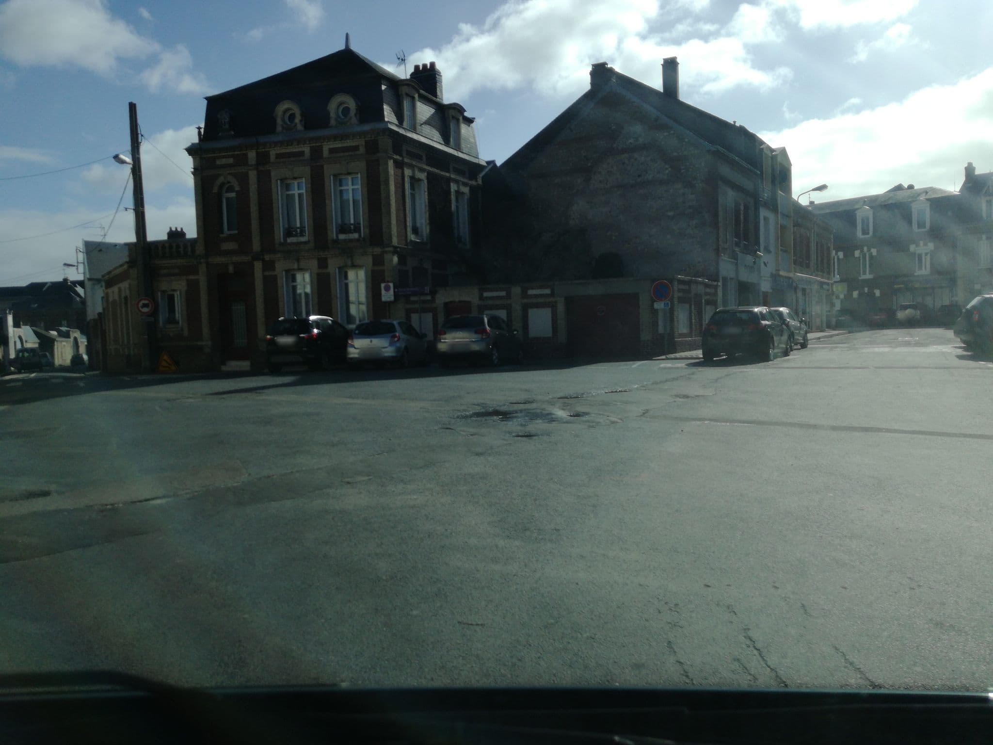 Street view near Palais Justice, Fécamp — © jerome_pietri (CC BY-SA · Mapillary)