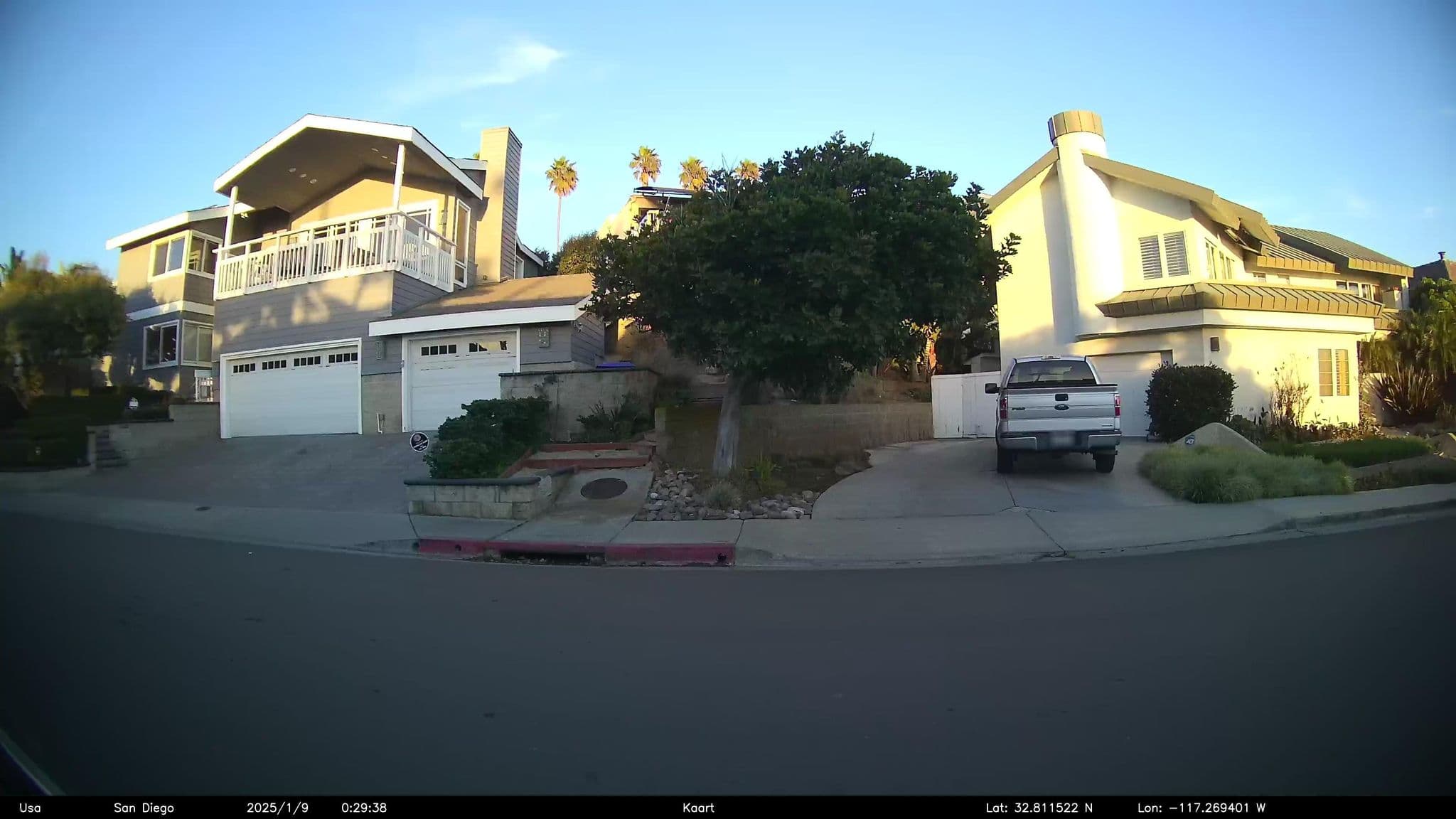 Street view near Chupa Cabra 2010, La Jolla — © GoProMAX3M (CC BY-SA · Mapillary)