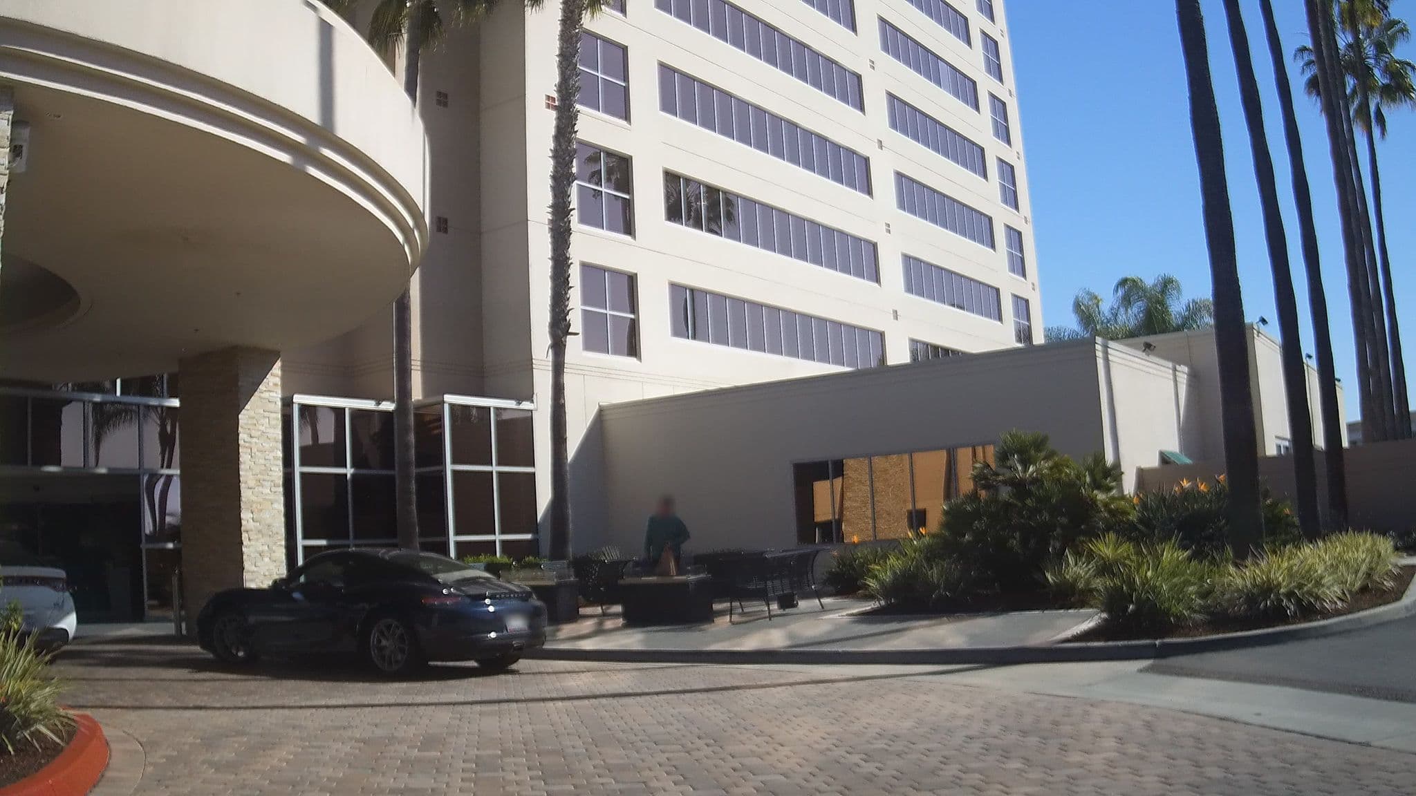 Street view near embassy suites, la jolla, Sorrento Valley — © eneerhut (CC BY-SA · Mapillary)