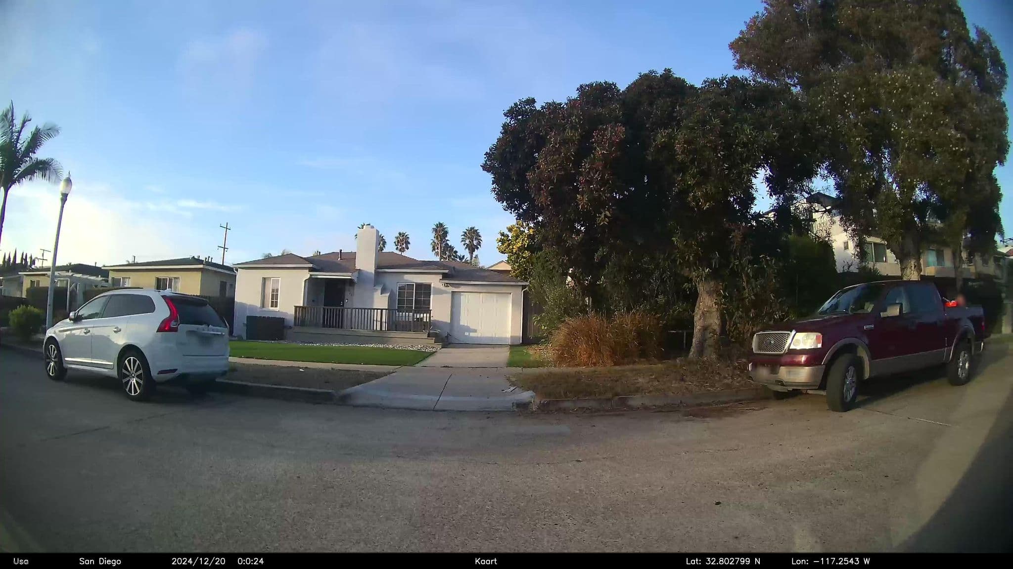Street view near Banana house, La Jolla — © GoProMAX3M (CC BY-SA · Mapillary)