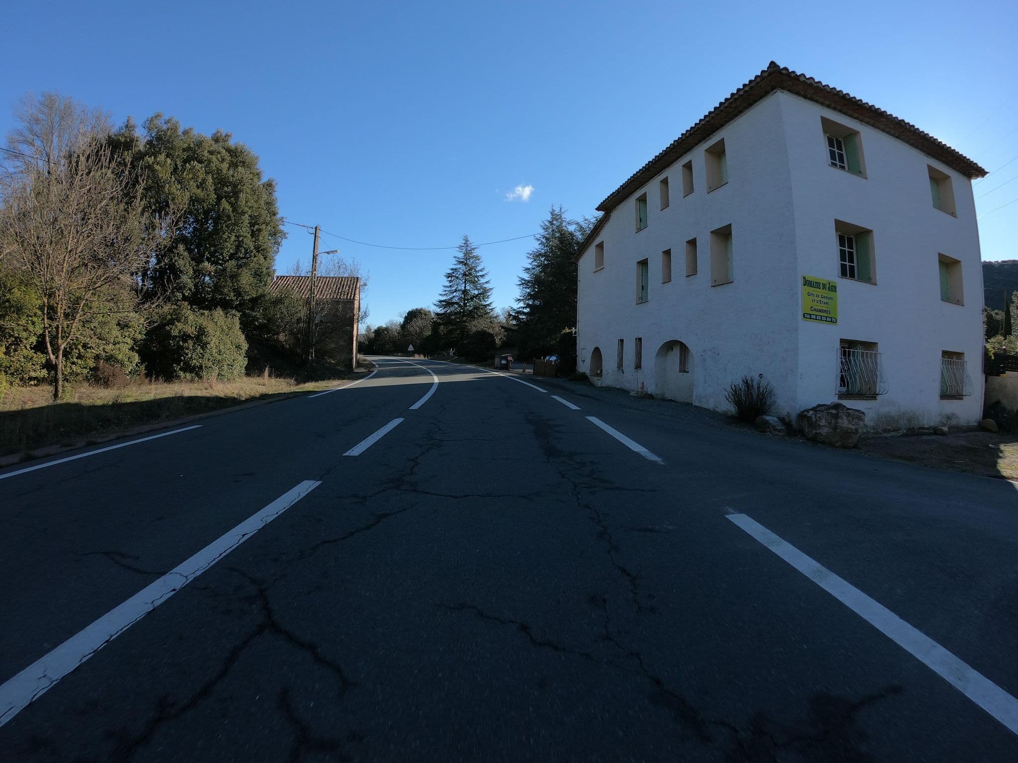 Street view near Domaine Du Jaur, Le Poujol-sur-Orb — © joostjakob (CC BY-SA · Mapillary)