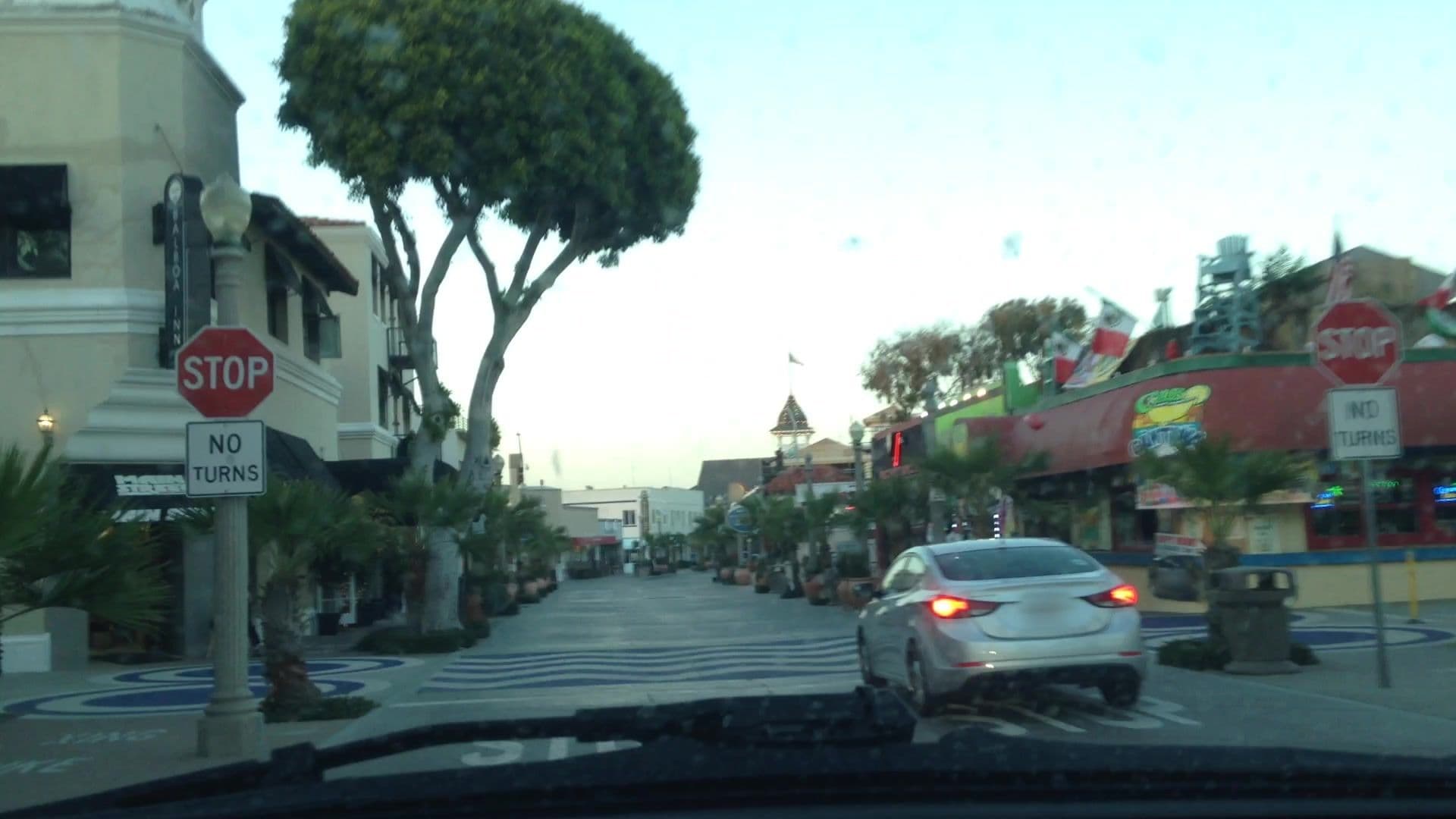Street view near Kareem's Abdul Jabar Suite, Newport Beach — © lvl5 (CC BY-SA · Mapillary)