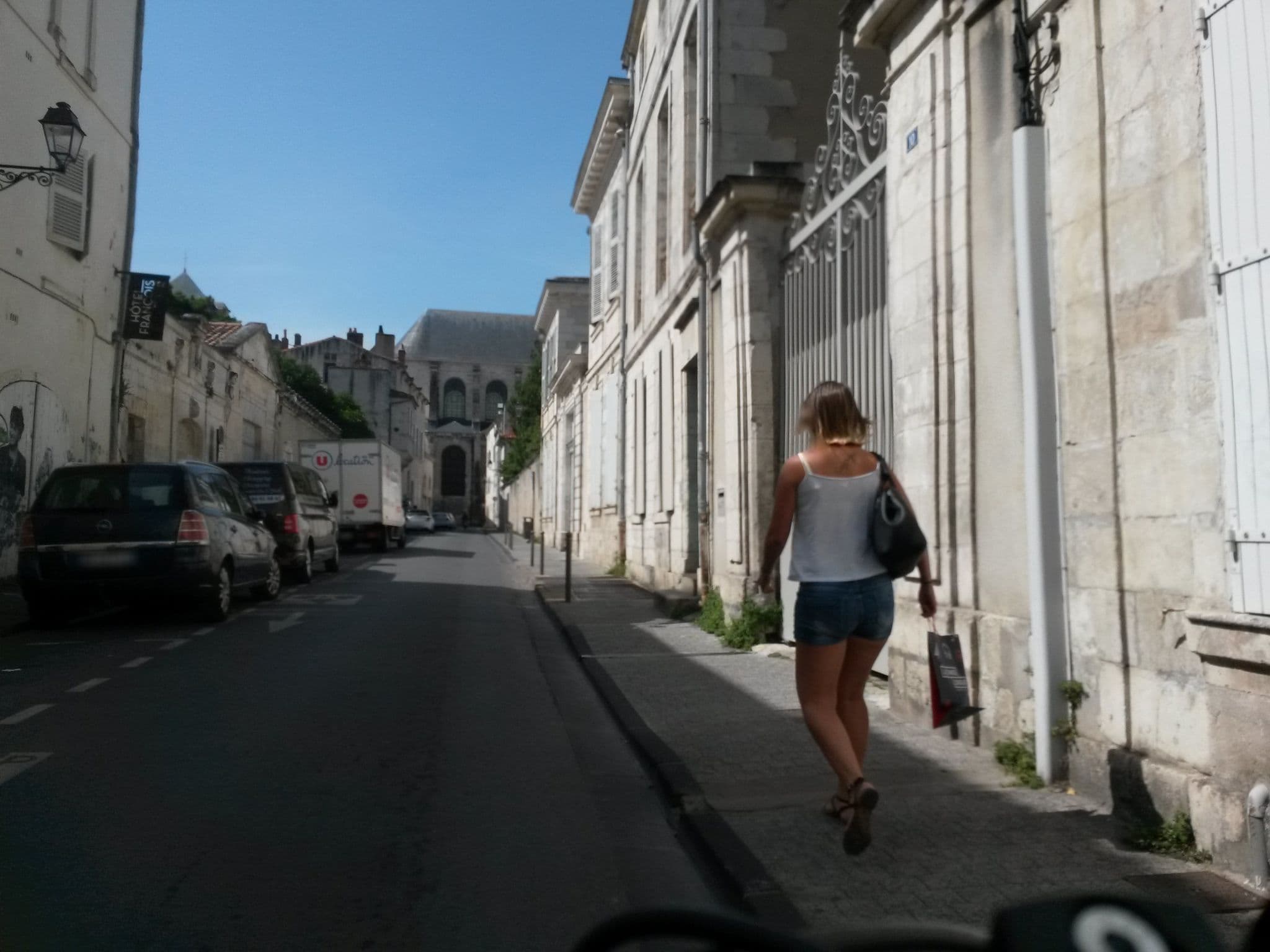 Street view near Hôtel François 1er, La Rochelle — © rausk (CC BY-SA · Mapillary)