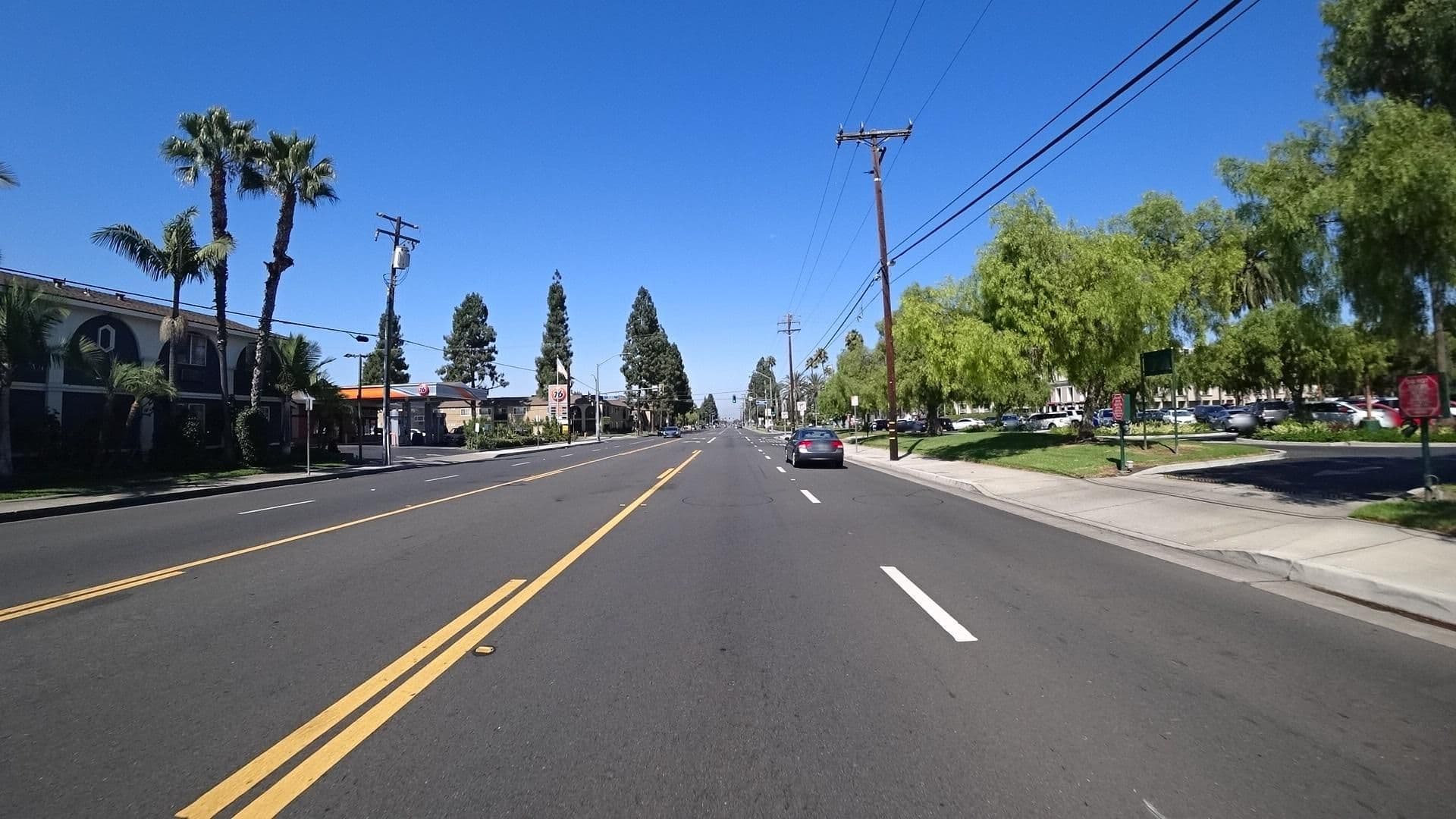 Street view near Quality Inn & Suites, Buena Park — © marker_geo (CC BY-SA · Mapillary)