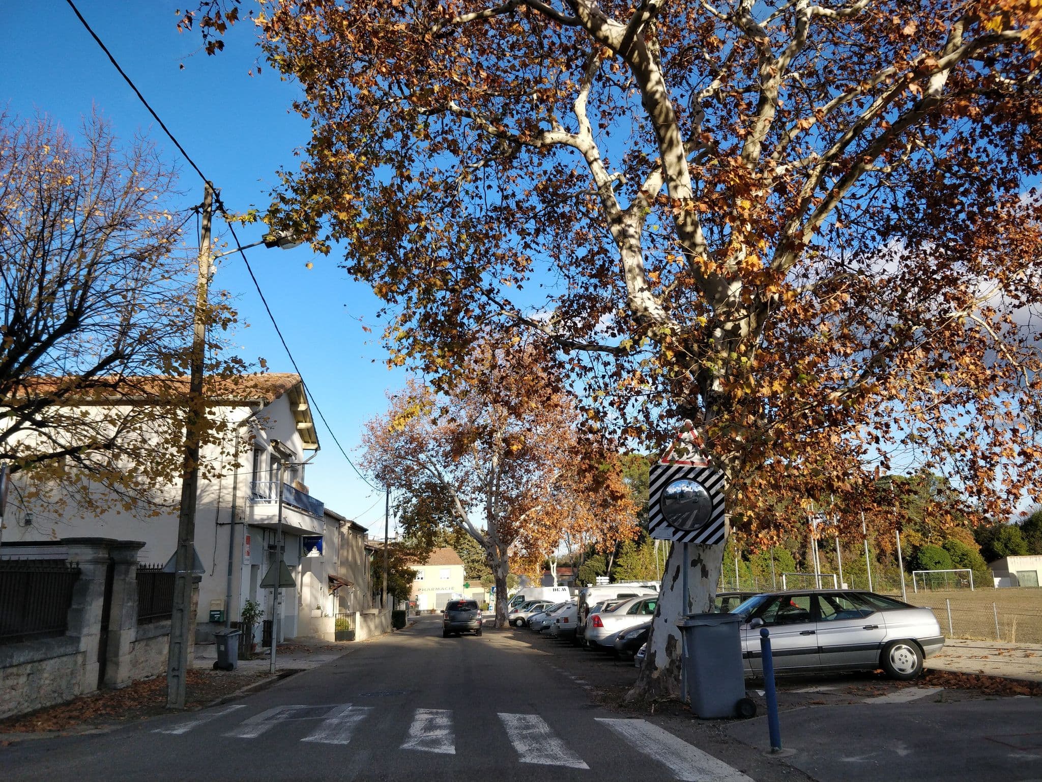 Street view near L'Entre-Parenthèse, Saint-Drézéry — © tetienne (CC BY-SA · Mapillary)
