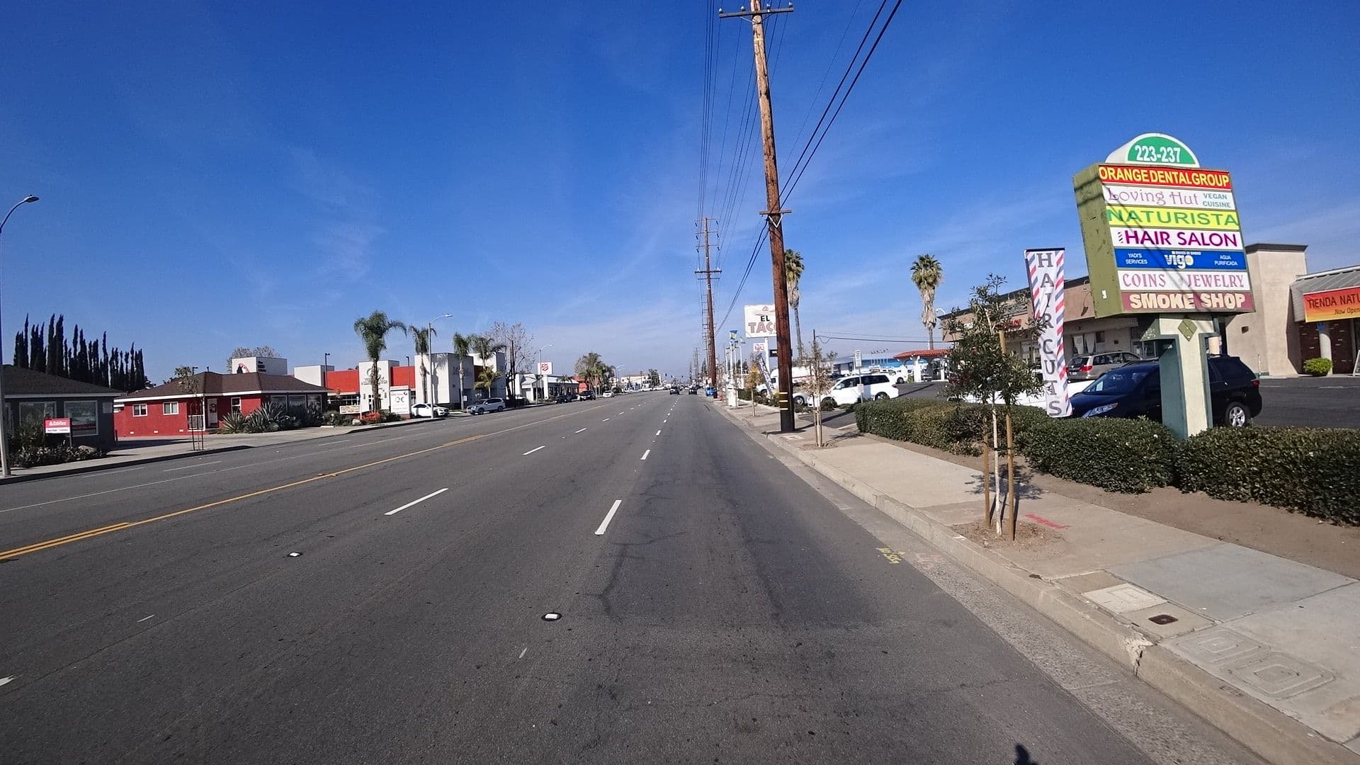 Street view near SKY Palm International Lodge Orange, Orange — © marker_geo (CC BY-SA · Mapillary)